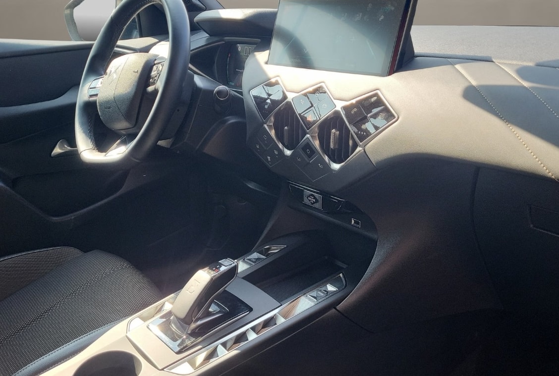 DS AUTOMOBILES DS 3 Crossback E-Tense 136 Club-image-8