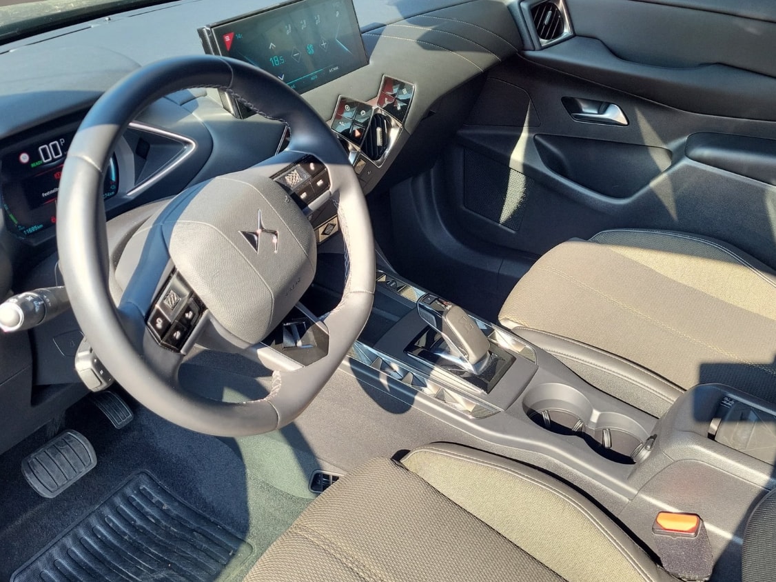 DS AUTOMOBILES DS 3 Crossback E-Tense 136 Club-image-7