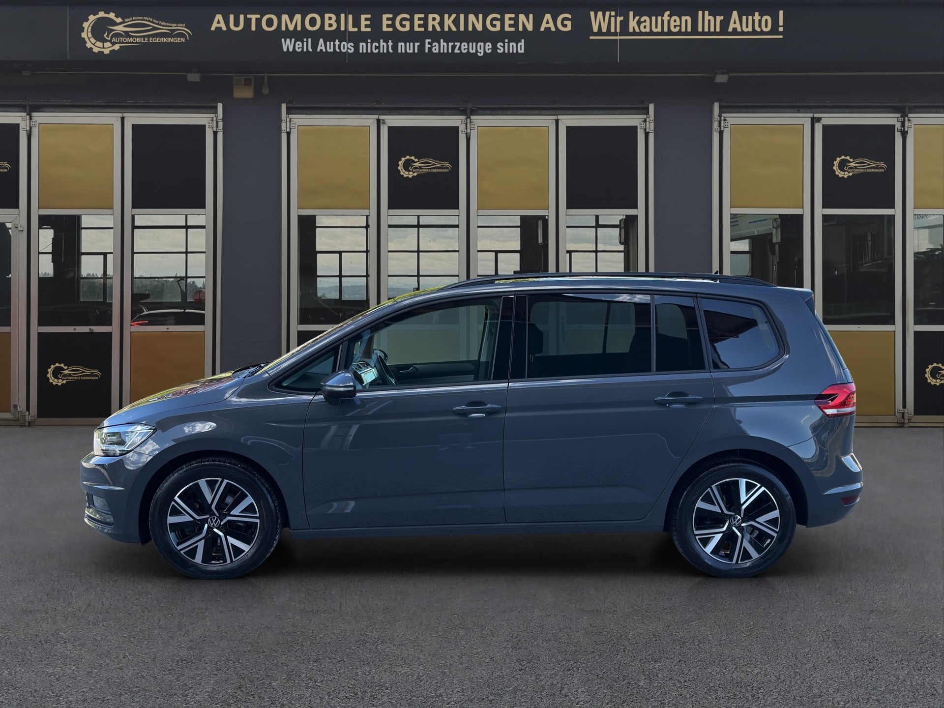 VW Touran 2.0 TDI SCR Comfortline DSG-image-7
