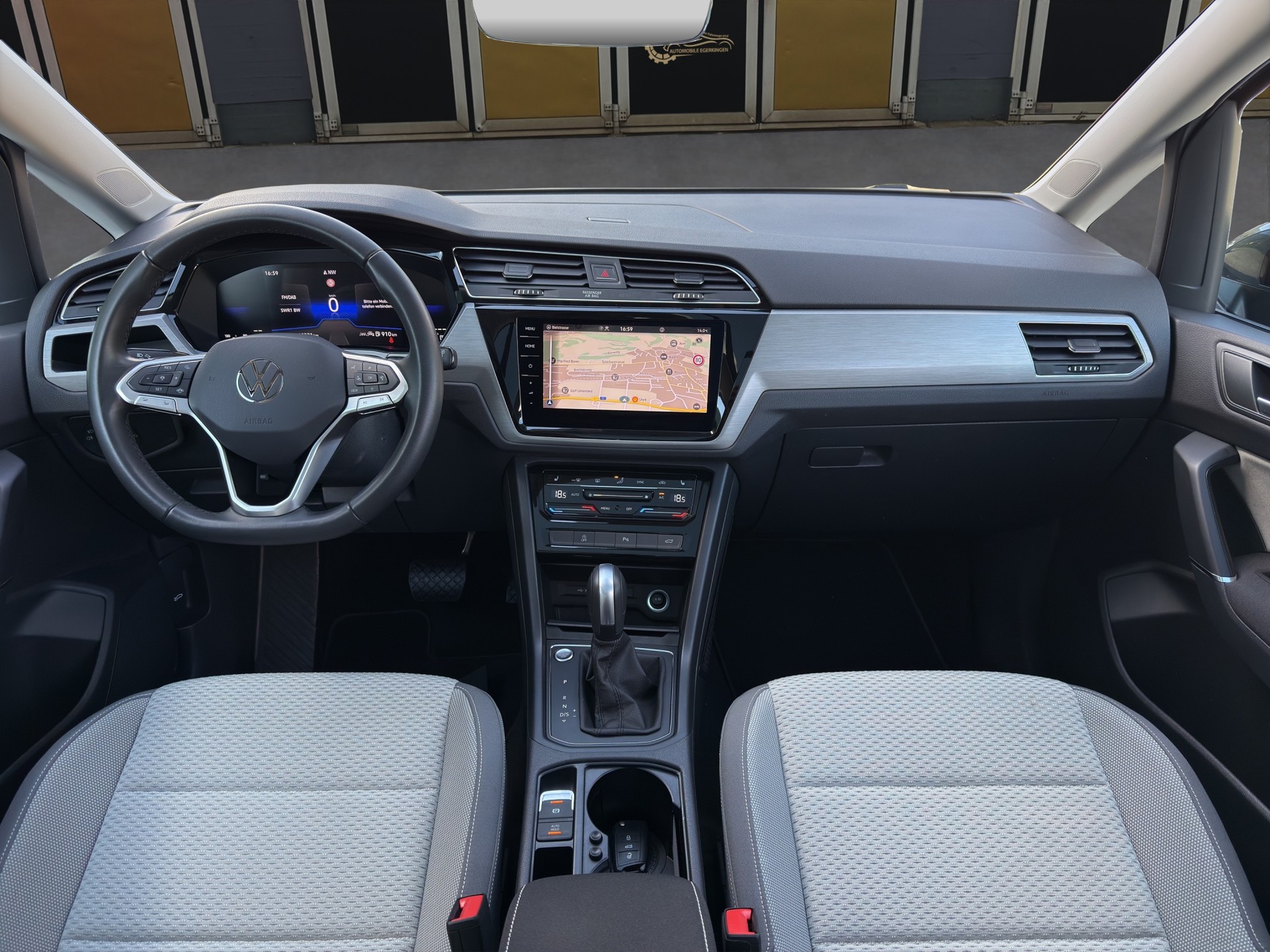 VW Touran 2.0 TDI SCR Comfortline DSG-image-10
