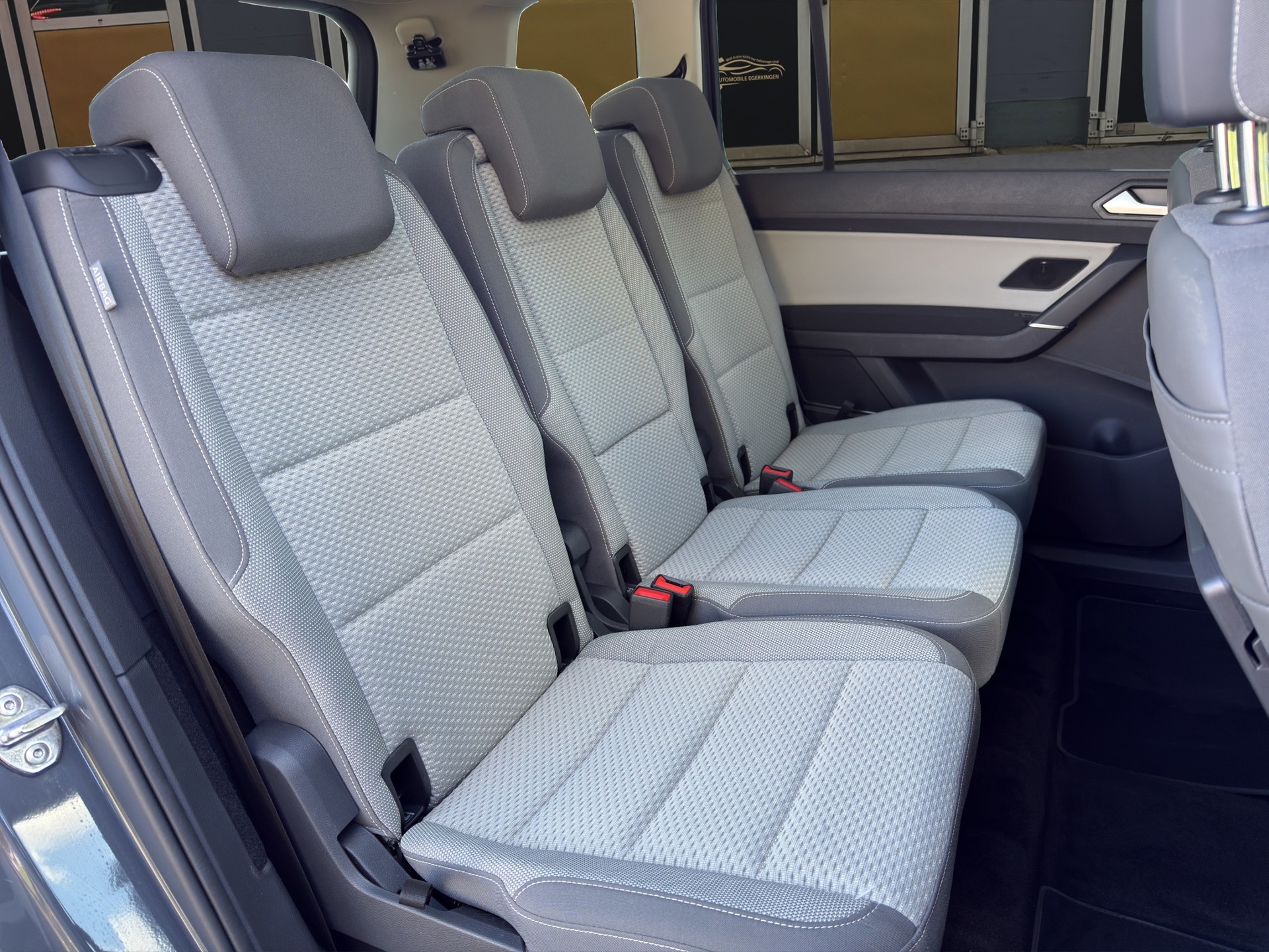 VW Touran 2.0 TDI SCR Comfortline DSG-image-13