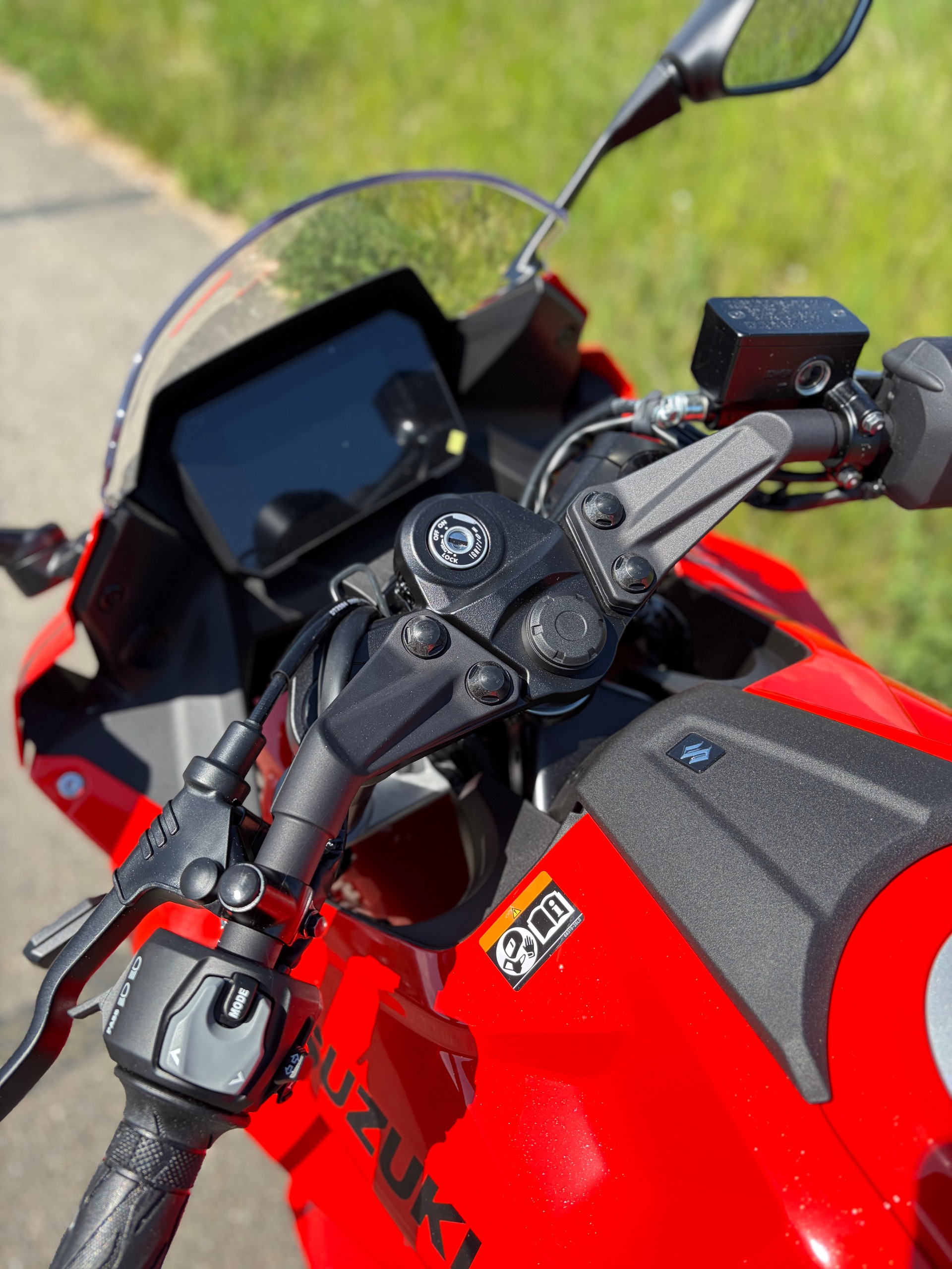 SUZUKI GSX 8 R-image-3