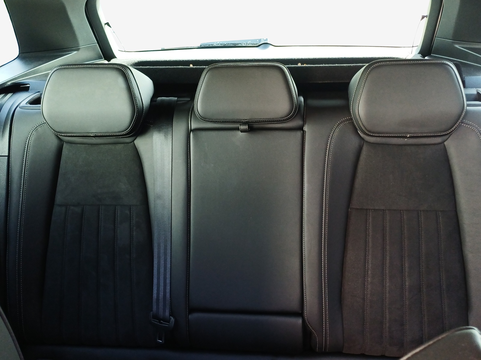 SKODA Karoq 2.0 TSI SportLine 4x4 DSG-image-11