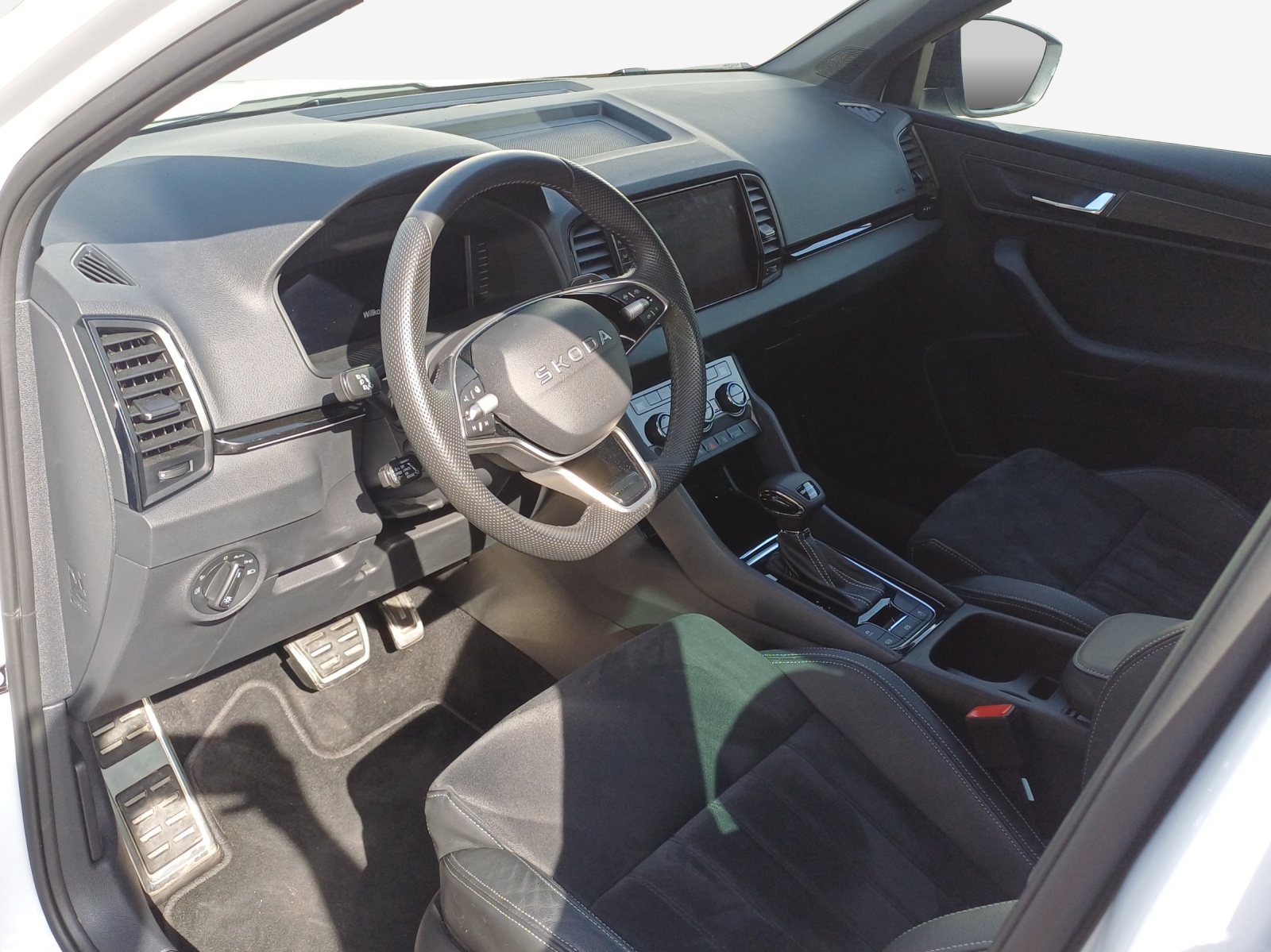 SKODA Karoq 2.0 TSI SportLine 4x4 DSG-image-7