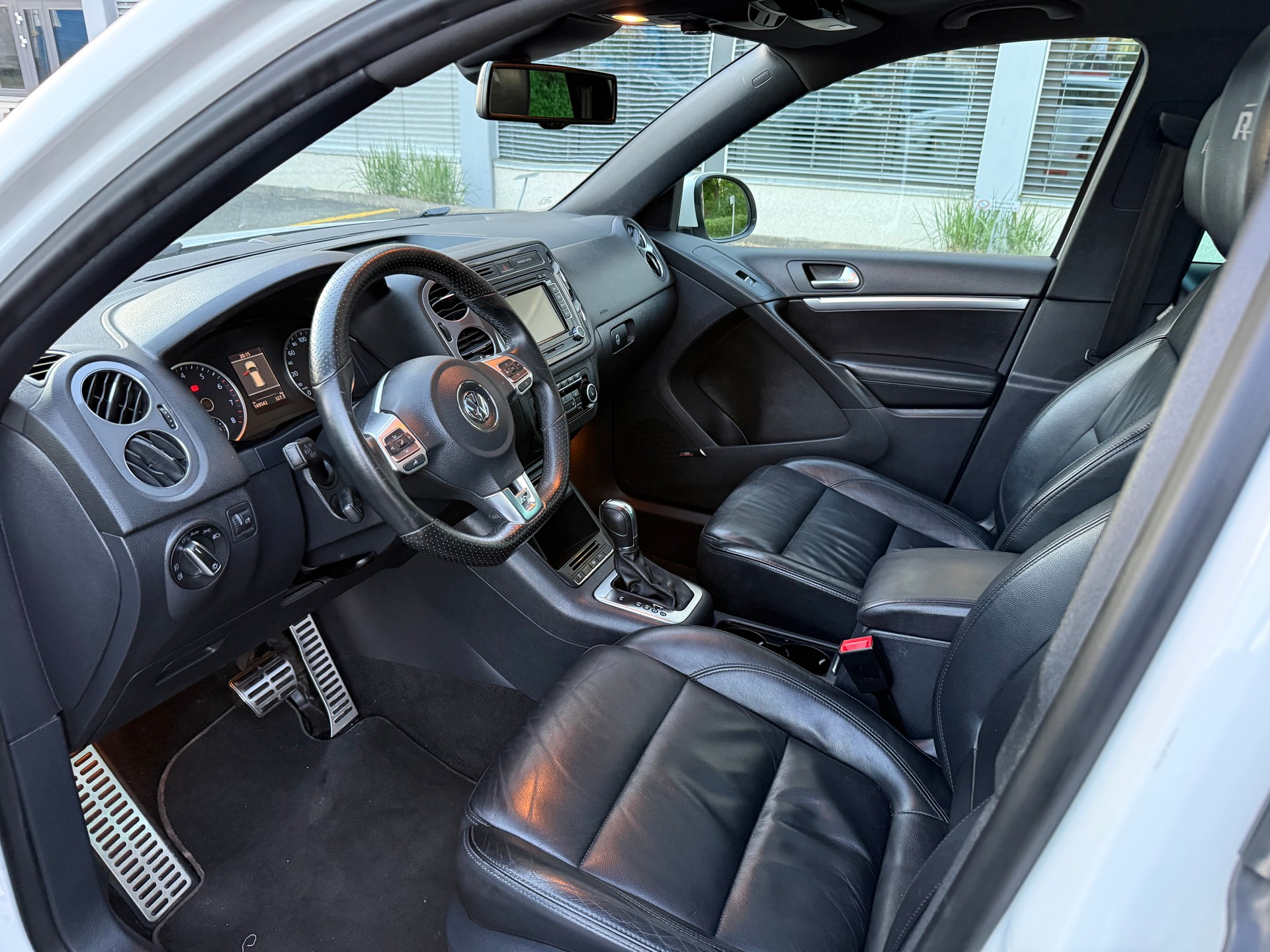 VW Tiguan 2.0 TSI Sport&Style 4Motion DSG-image-7