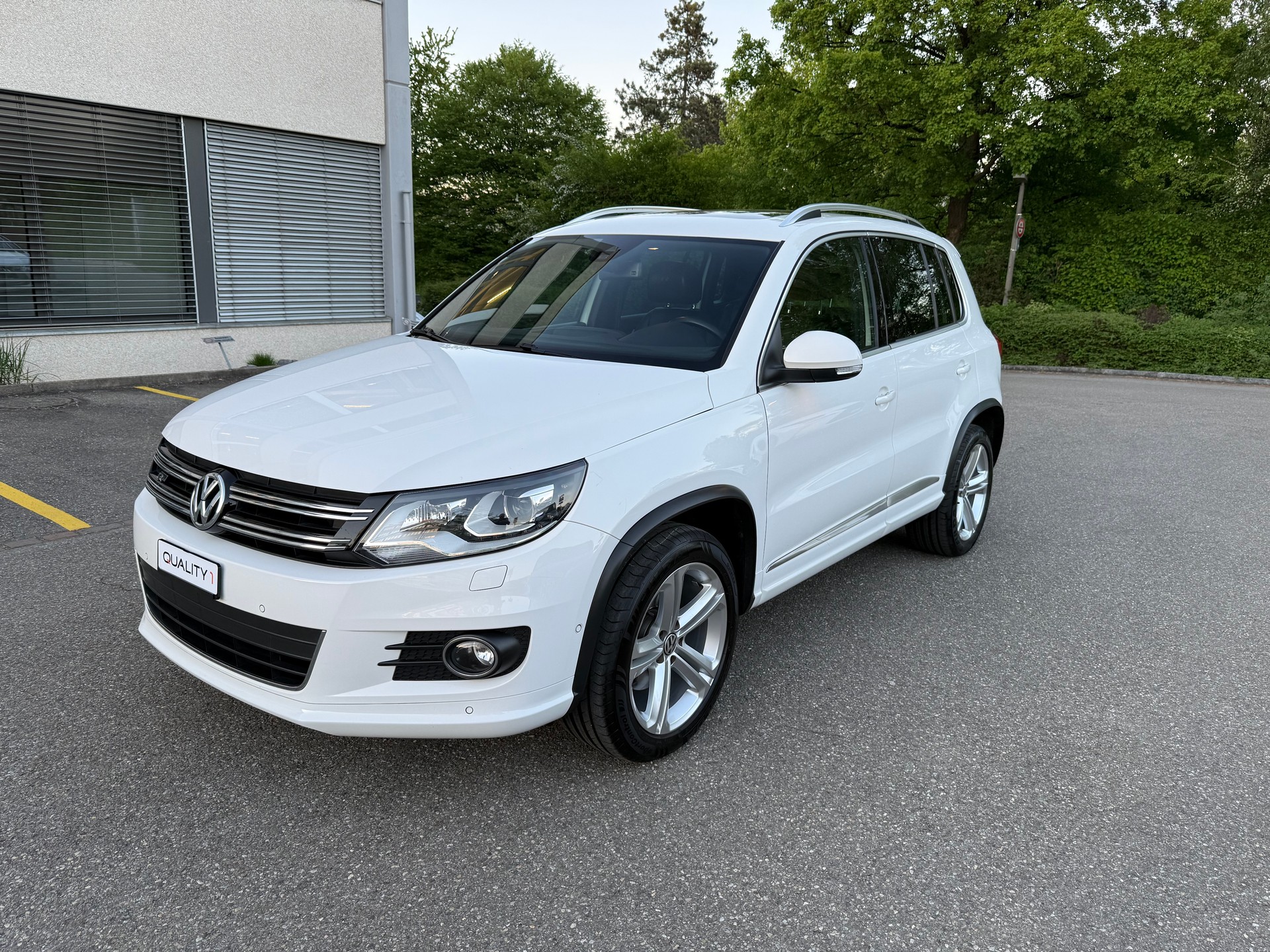 VW Tiguan 2.0 TSI Sport&Style 4Motion DSG-image-0