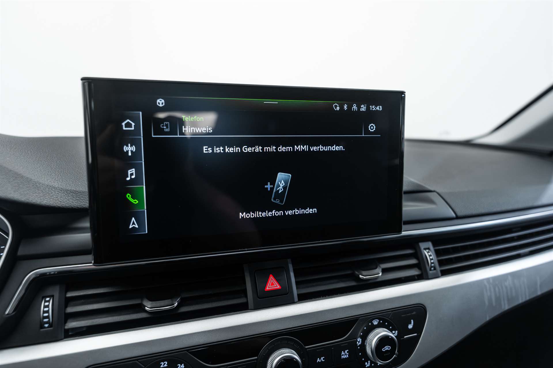 AUDI A4 Avant 35 TFSI S-tronic-image-17