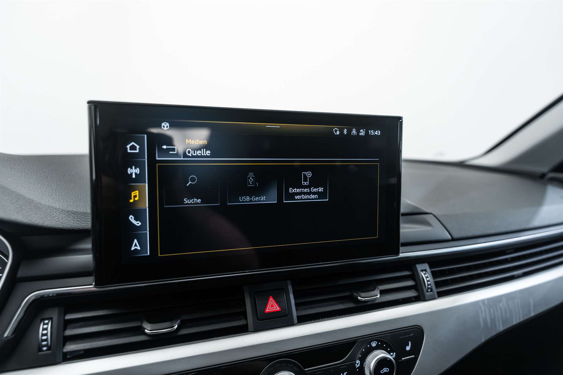 AUDI A4 Avant 35 TFSI S-tronic-image-19