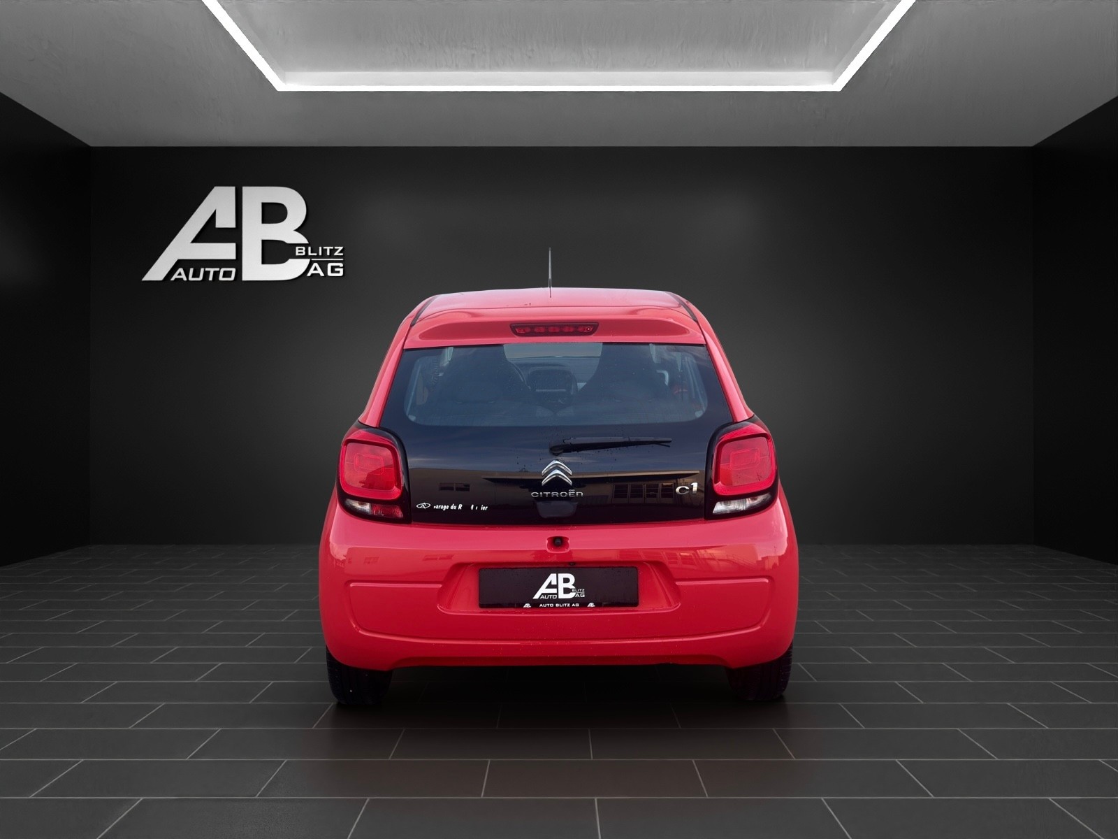 CITROEN C1 1.2 VTi Swiss&Me mit 82 PS-image-3