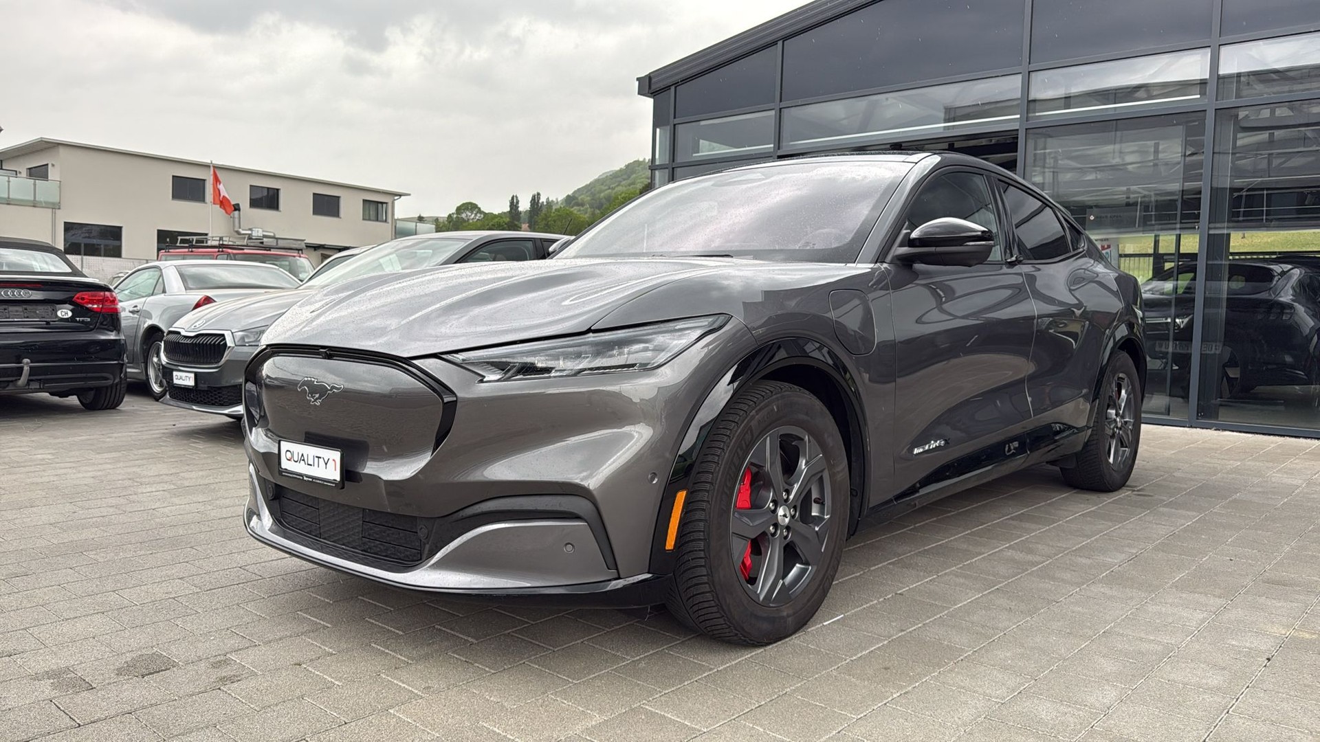 FORD Mustang MACH-E AWD 91 kWh-showroom-element-1