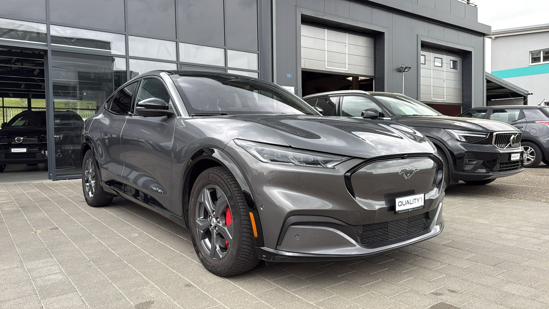 FORD Mustang MACH-E AWD 91 kWh-image-9