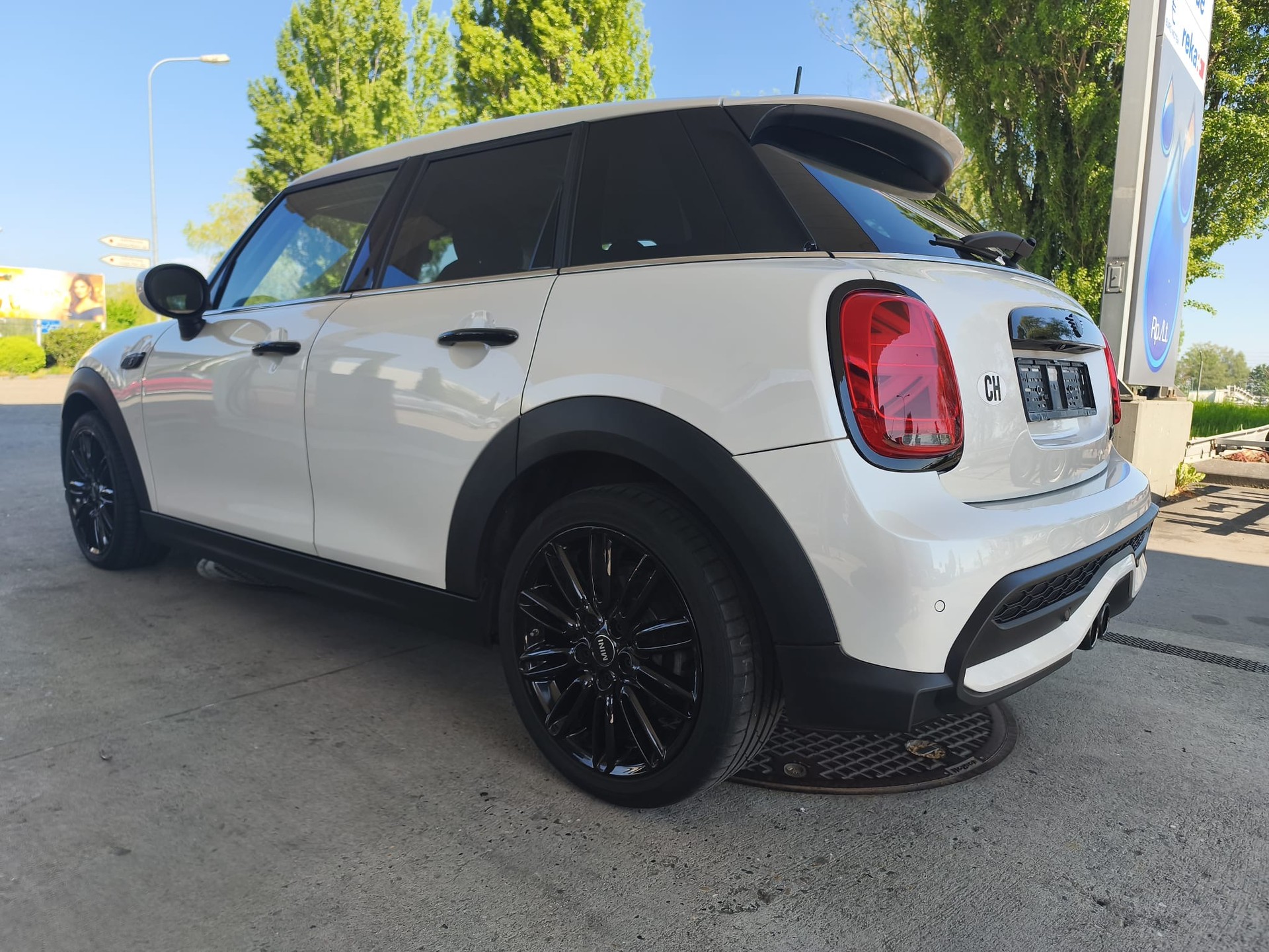 MINI Cooper S Steptronic DKG-showroom-element-2