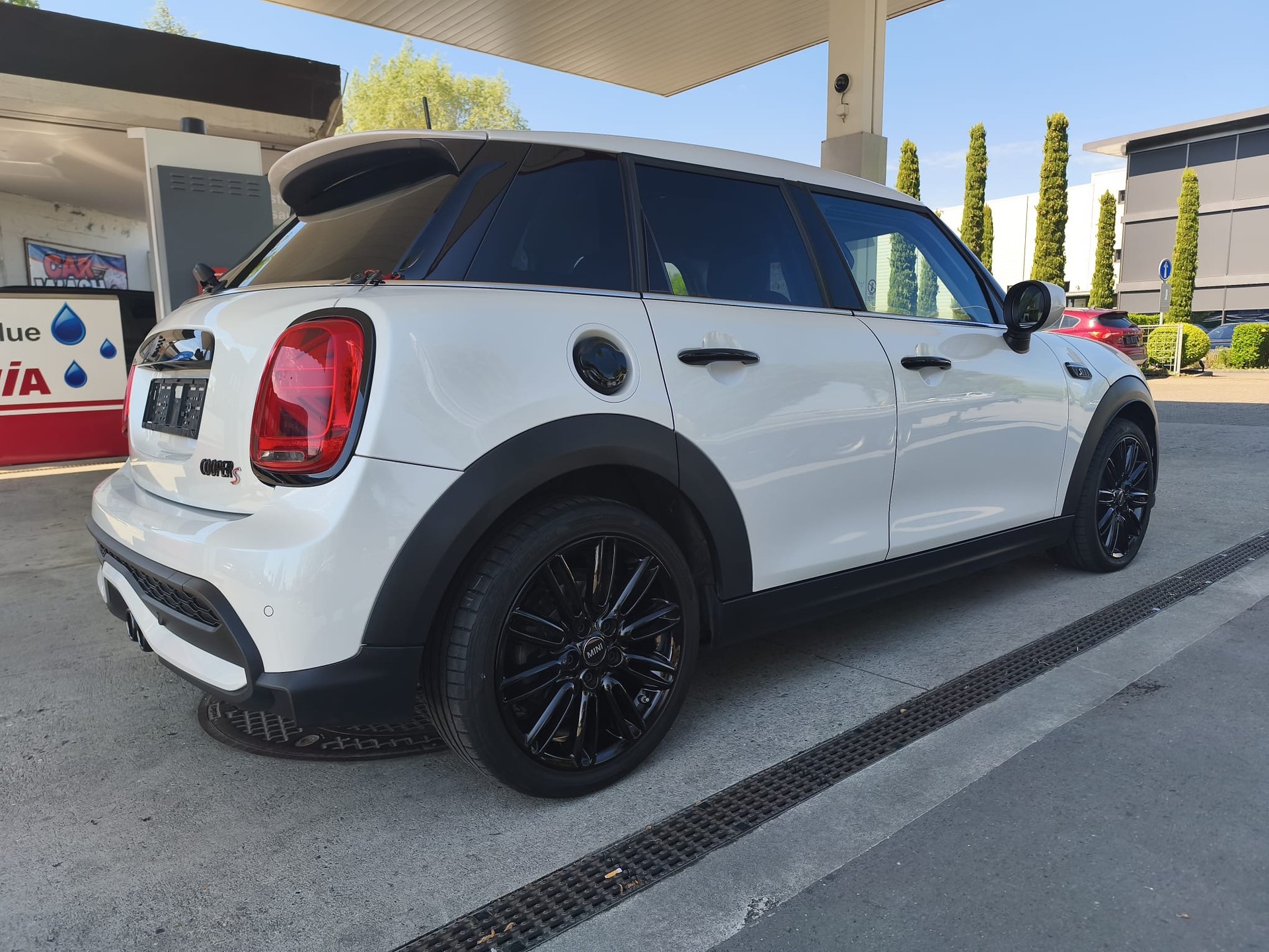MINI Cooper S Steptronic DKG-showroom-element-1