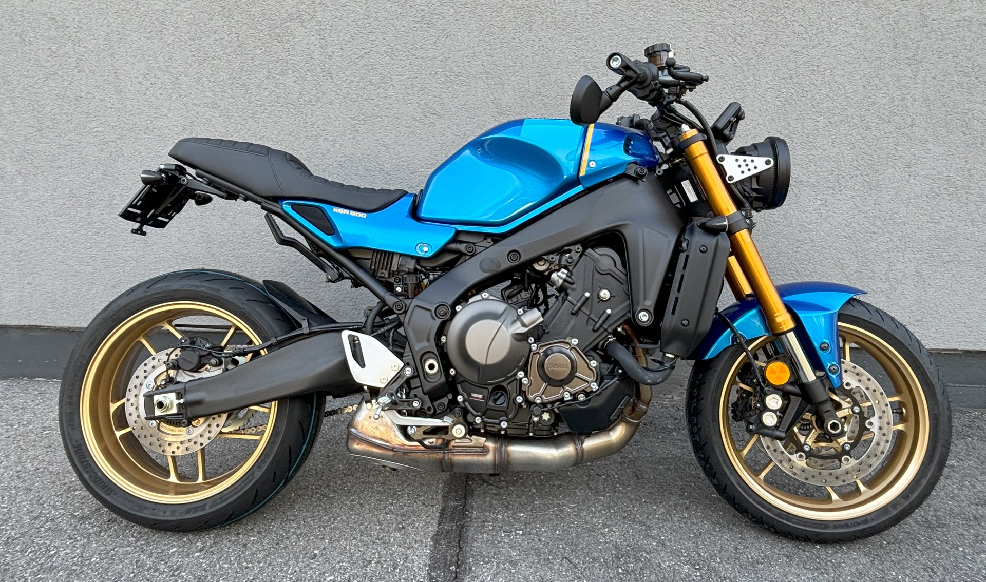YAMAHA XSR 900