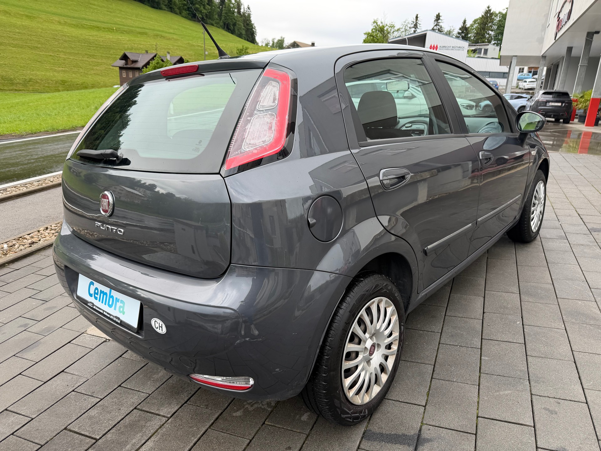 FIAT Punto 1.4 Lounge-image-4