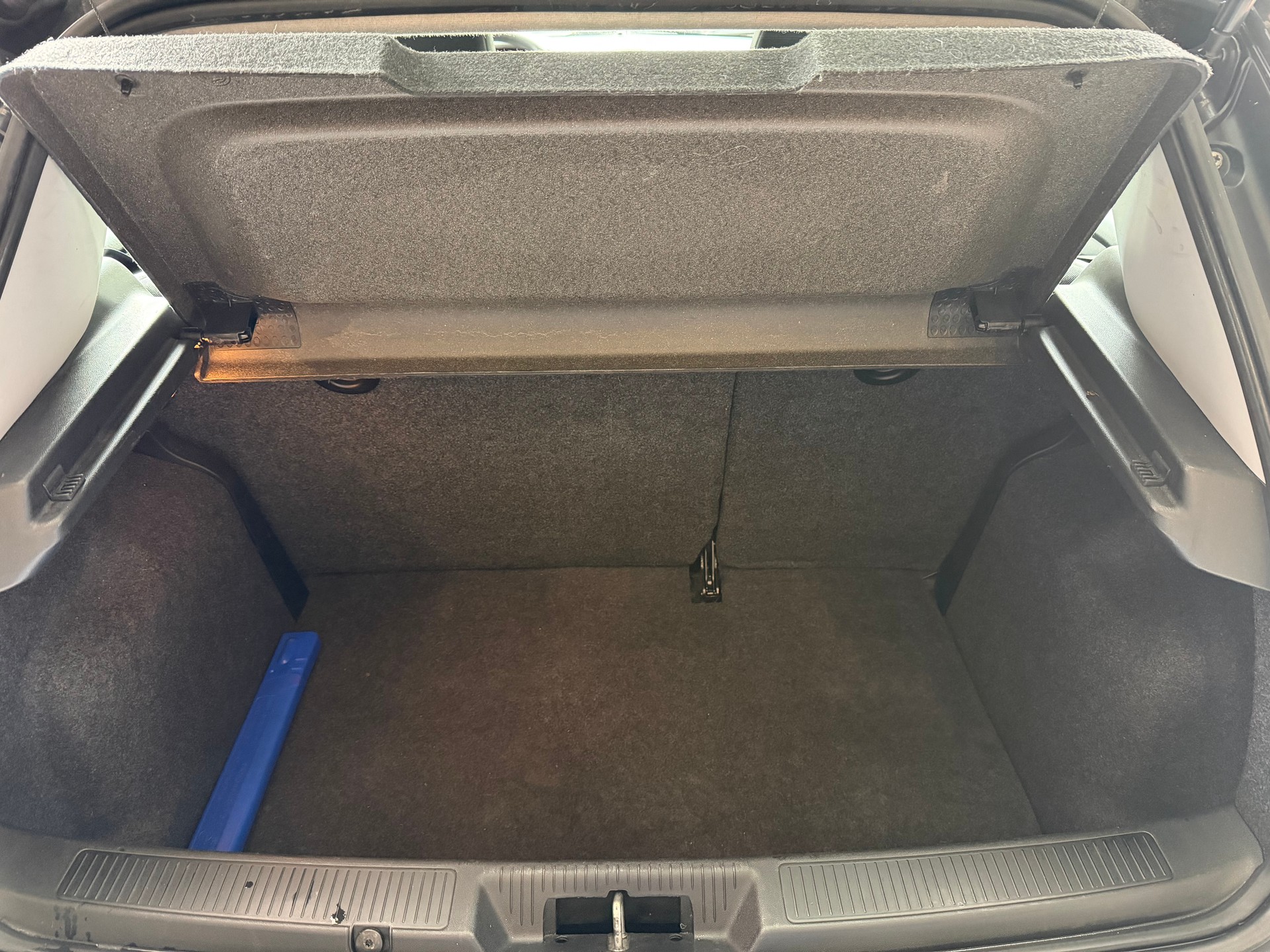 FIAT Punto 1.4 Lounge-image-14