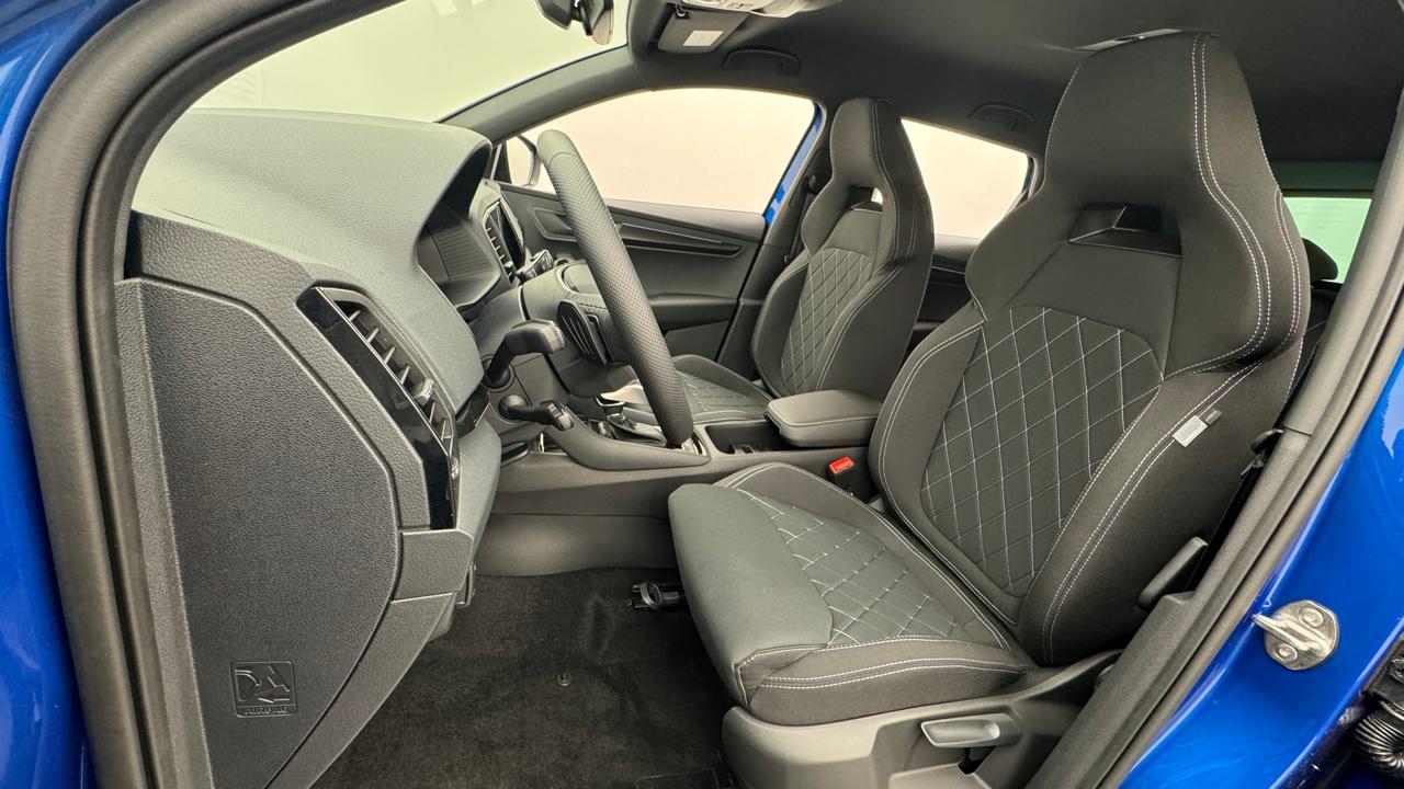 SKODA Karoq 1.5 TSI SportLine DSG-image-4