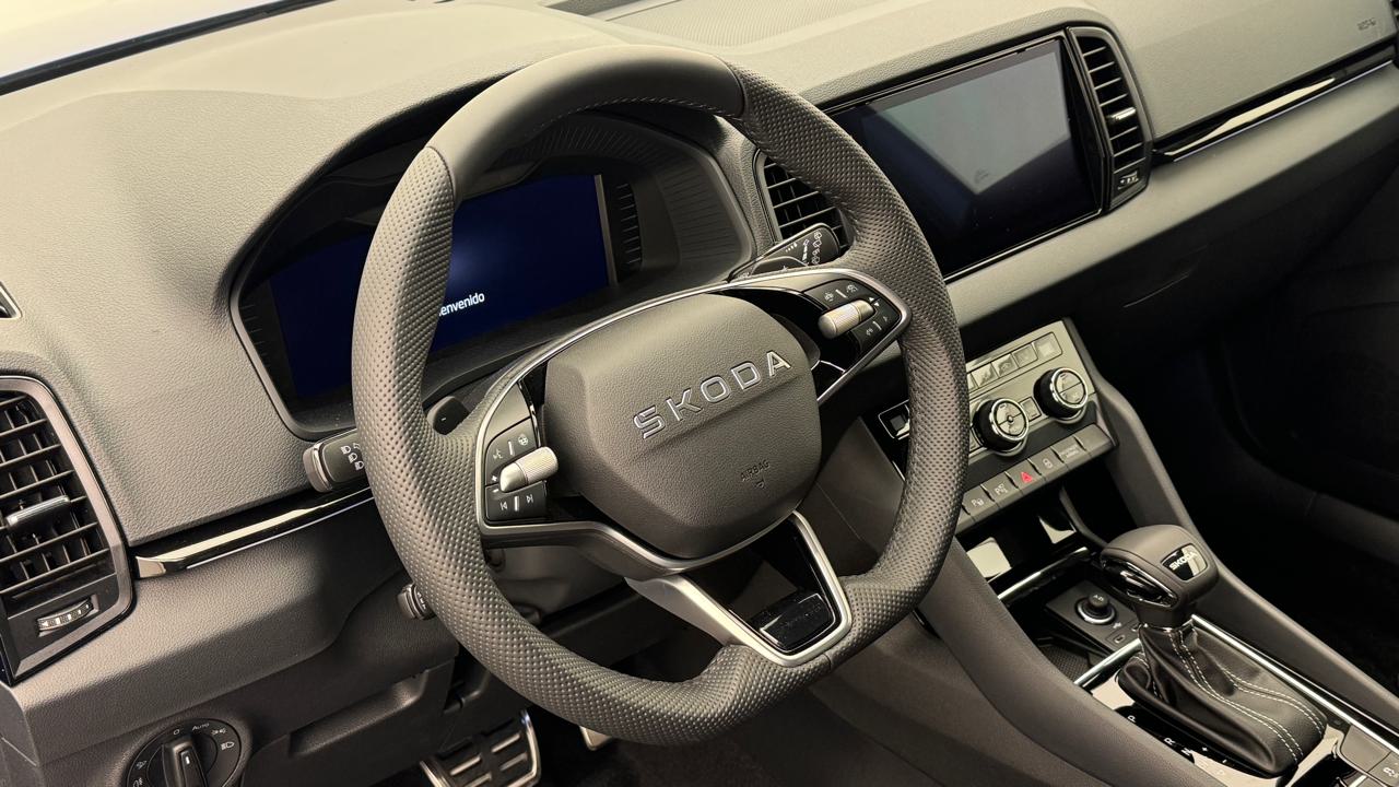 SKODA Karoq 1.5 TSI SportLine DSG-image-6