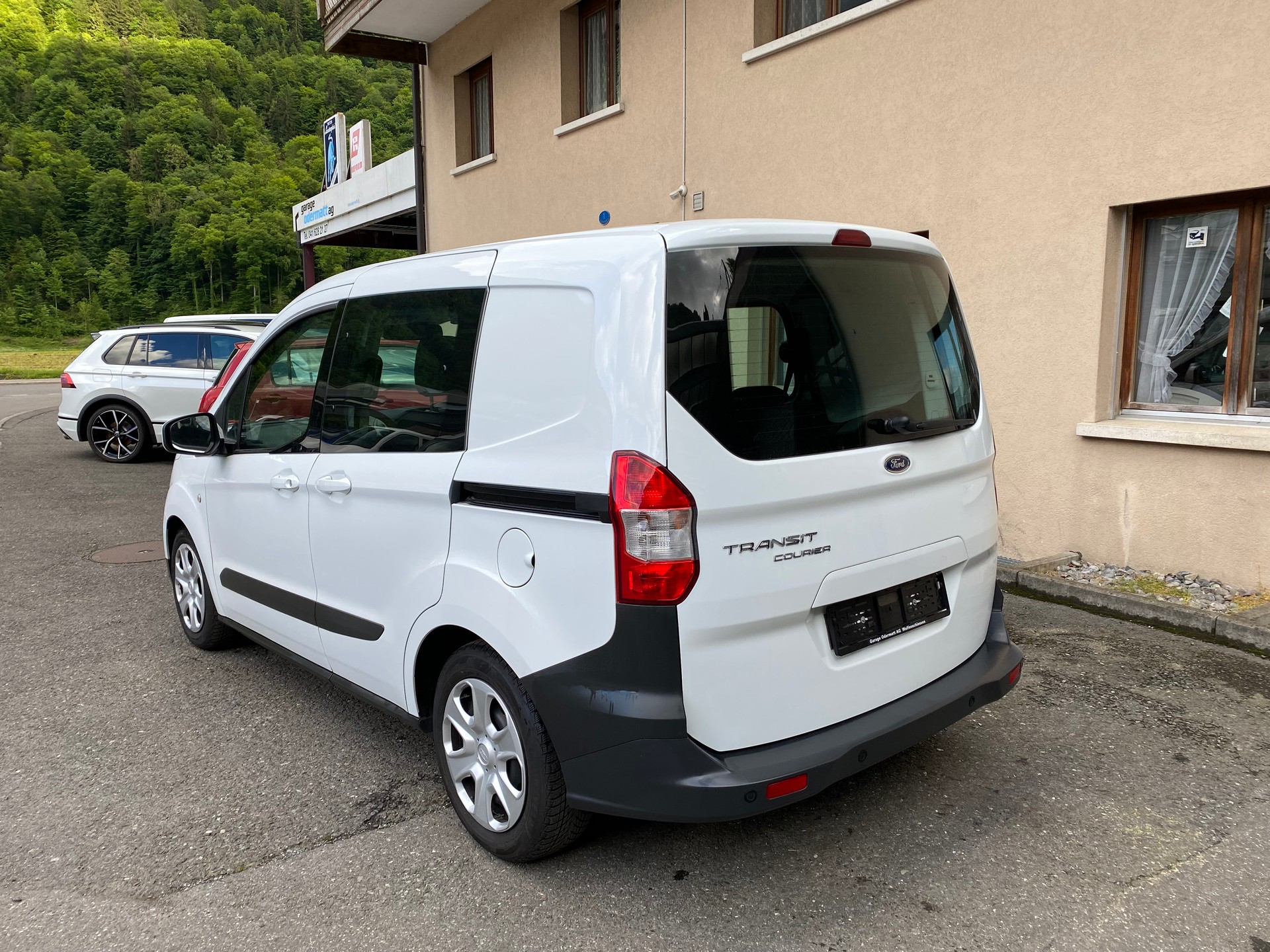 FORD Transit Courier Combi 1.5 TDCi Ambiente-image-14