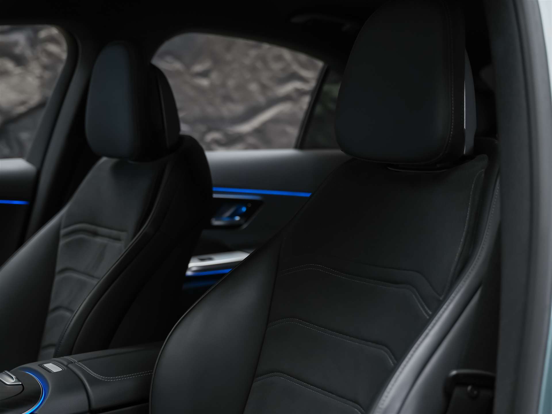MERCEDES-BENZ E 220 d AMG Line 9G-Tronic *21" Felgen*Assistent Paket*Anhängerkupplung*-image-10