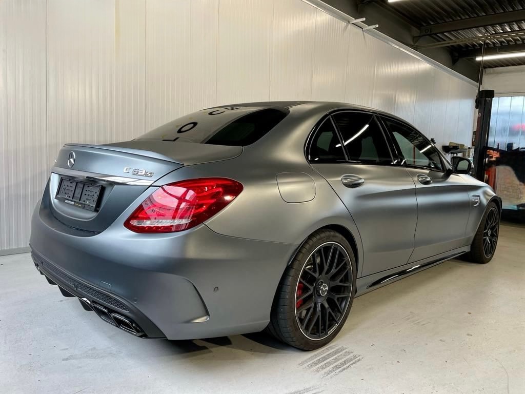 MERCEDES-BENZ C 63 S AMG-image-3