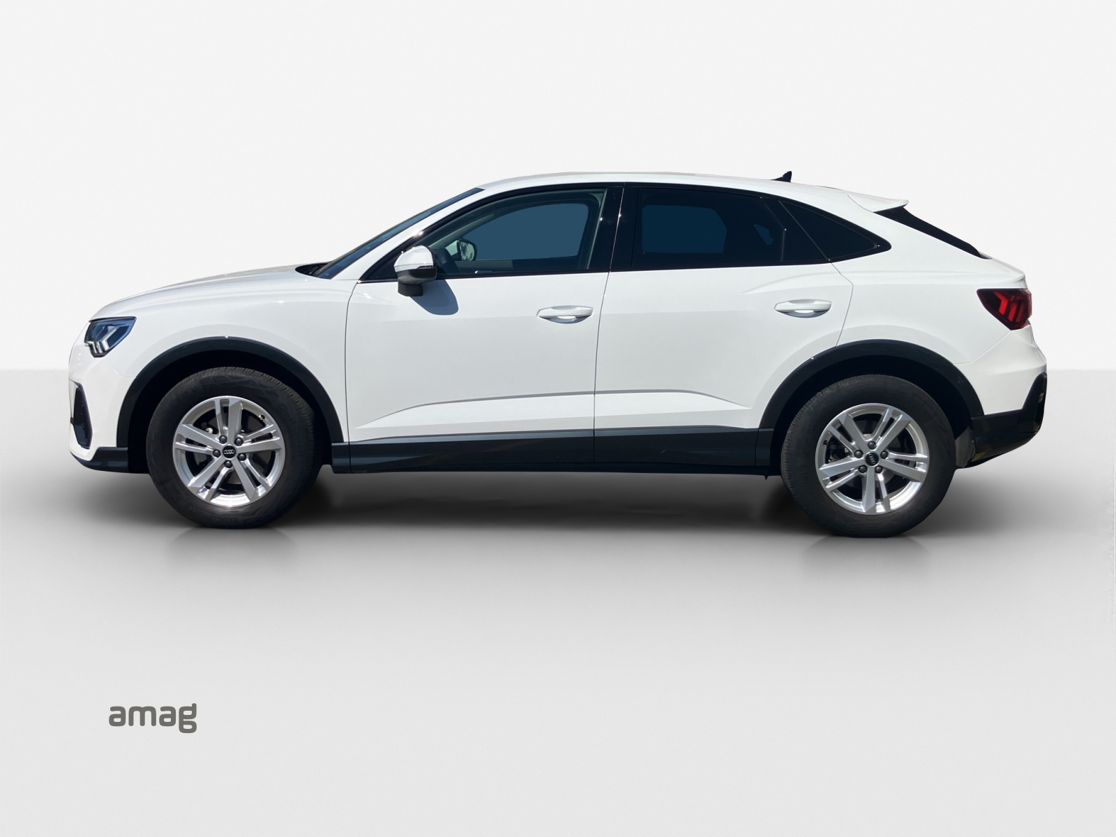 AUDI Q3 Sportback 35 TDI quattro S-tronic-image-1