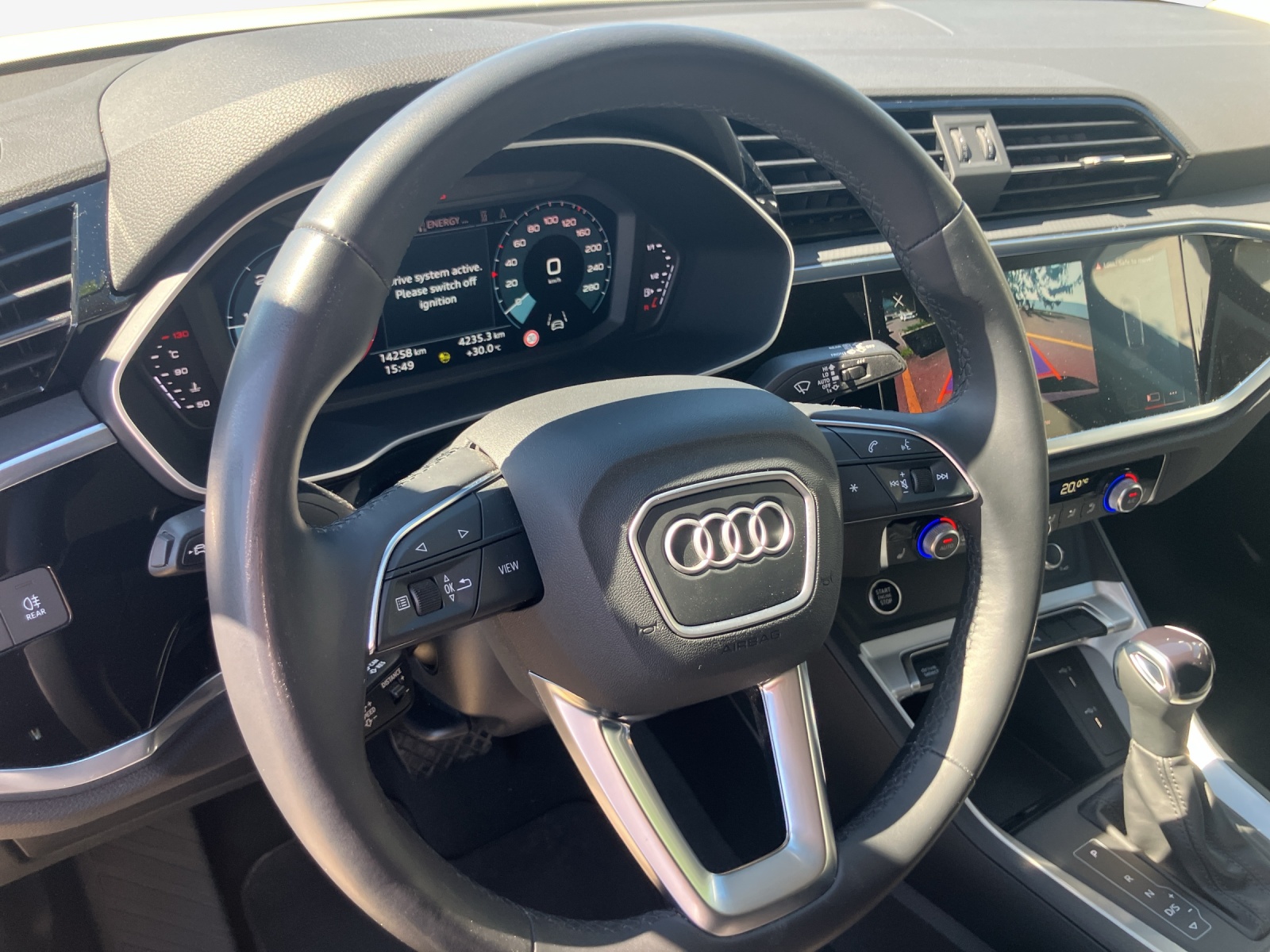 AUDI Q3 Sportback 35 TDI quattro S-tronic-image-9