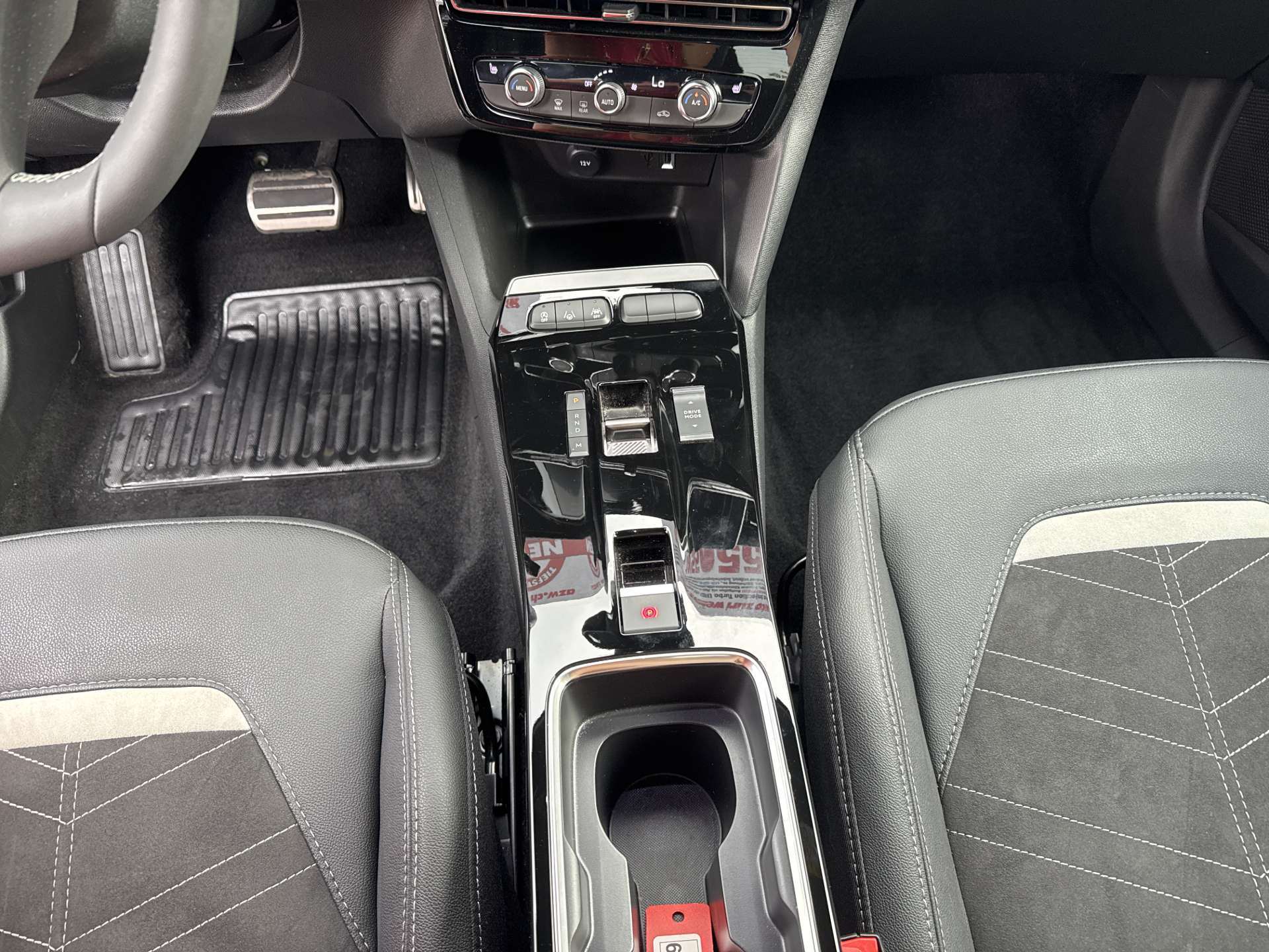 OPEL Mokka 1.2 Direct Injection Turbo Ultimate Automat-image-11