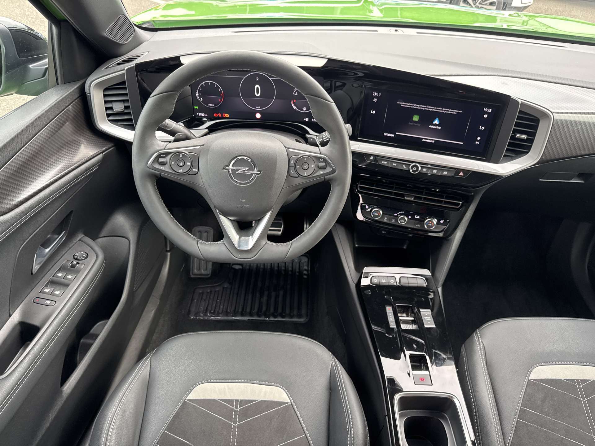 OPEL Mokka 1.2 Direct Injection Turbo Ultimate Automat-image-4