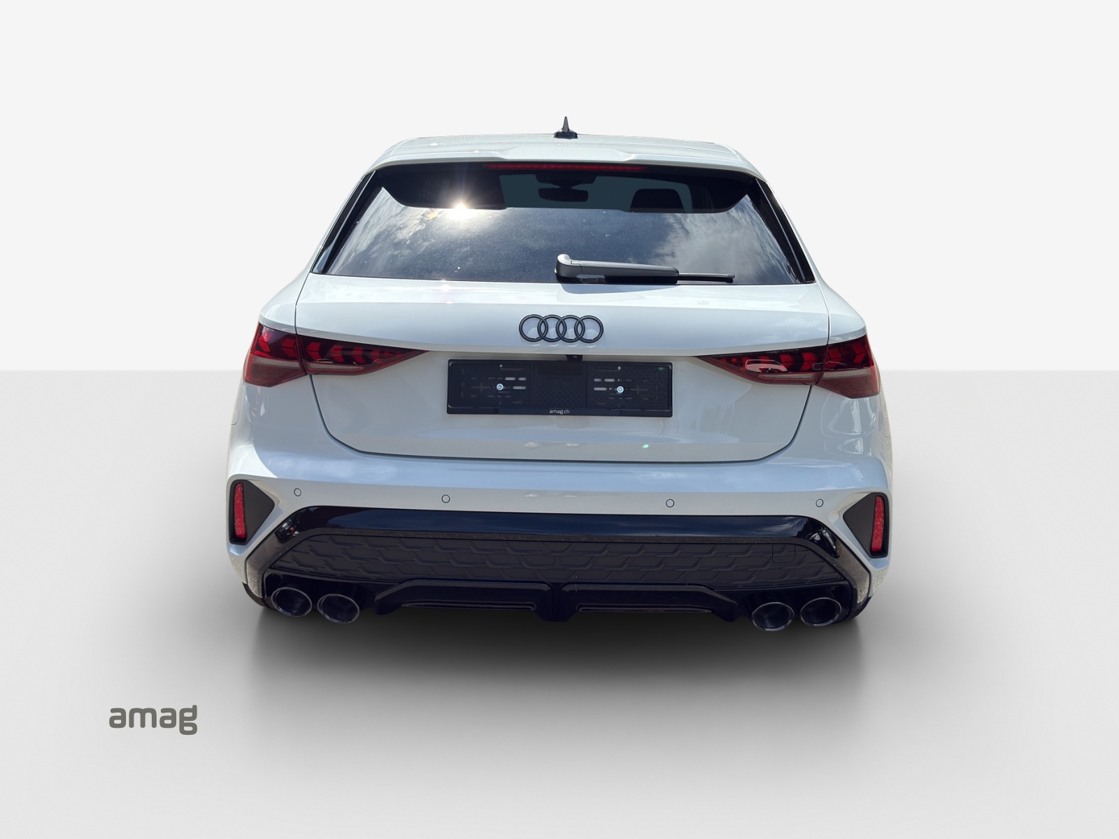 AUDI S3 Sportback TFSI quattro S-tronic-showroom-element-3