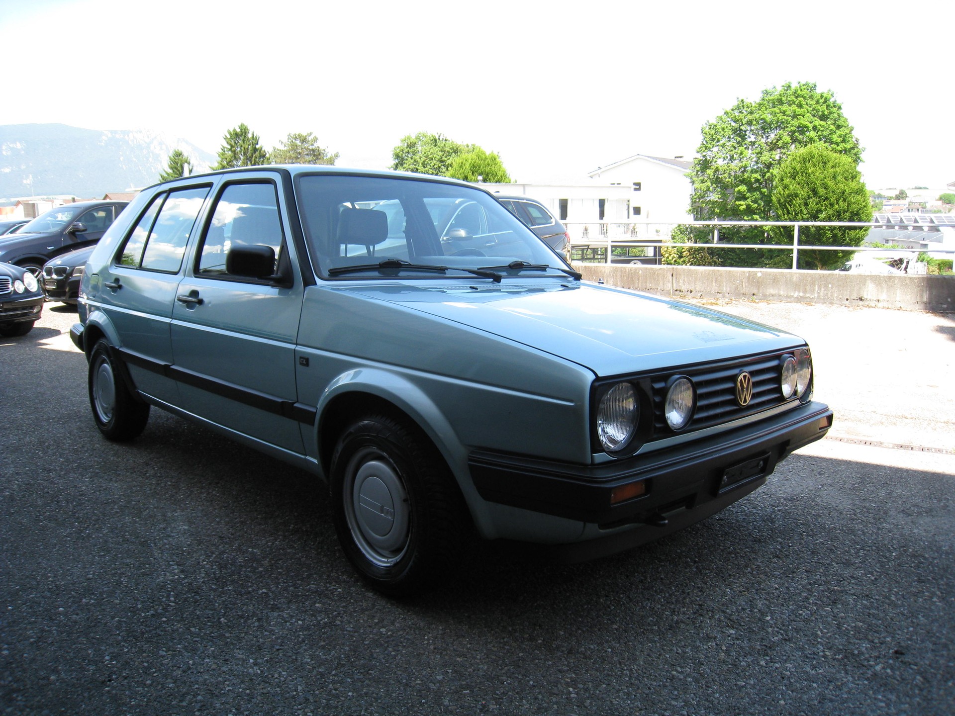 VW Golf 1800 CL-image-1
