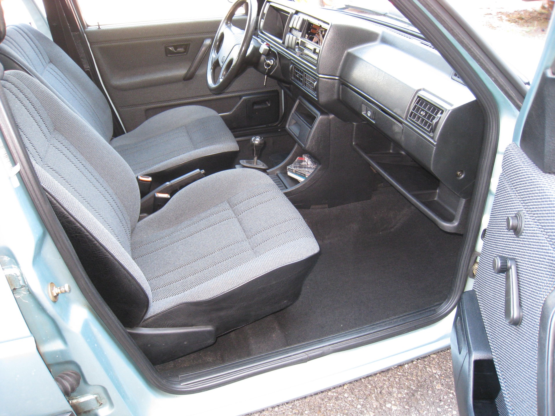 VW Golf 1800 CL-image-8