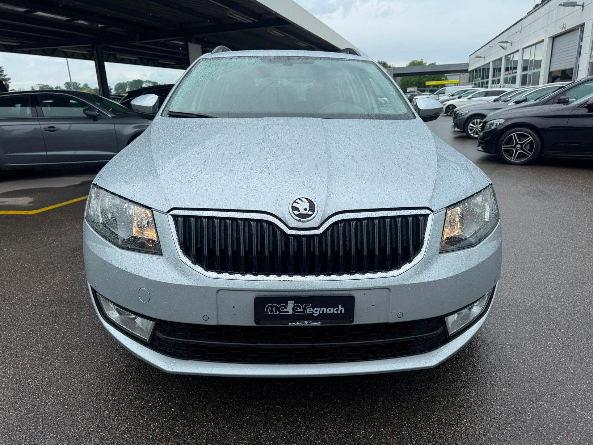 SKODA Octavia Combi 1.4 TSI Ambition DSG-image-1