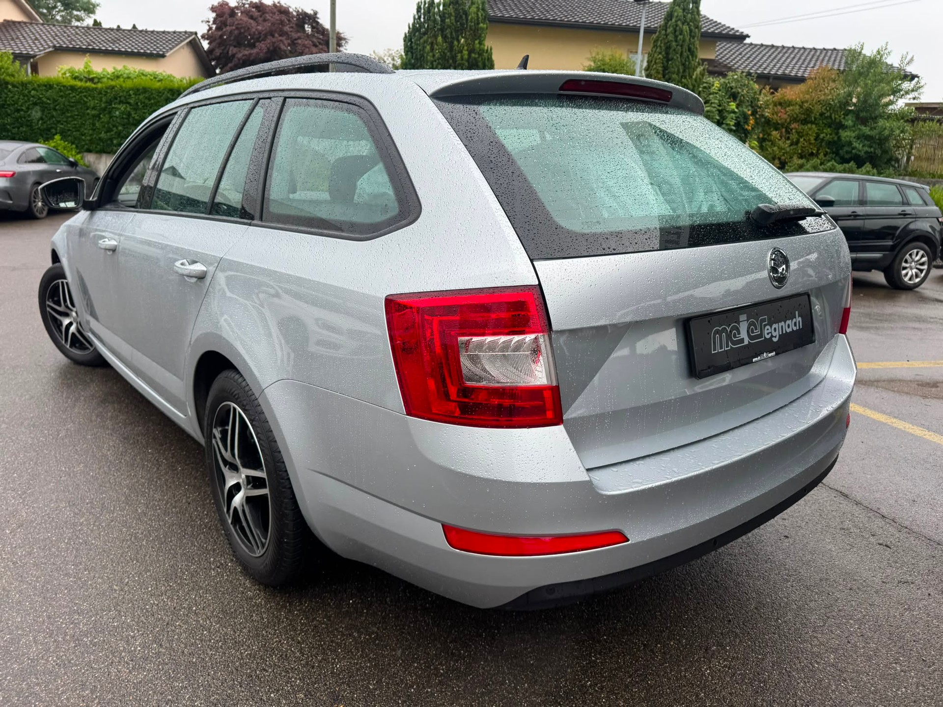 SKODA Octavia Combi 1.4 TSI Ambition DSG-image-5