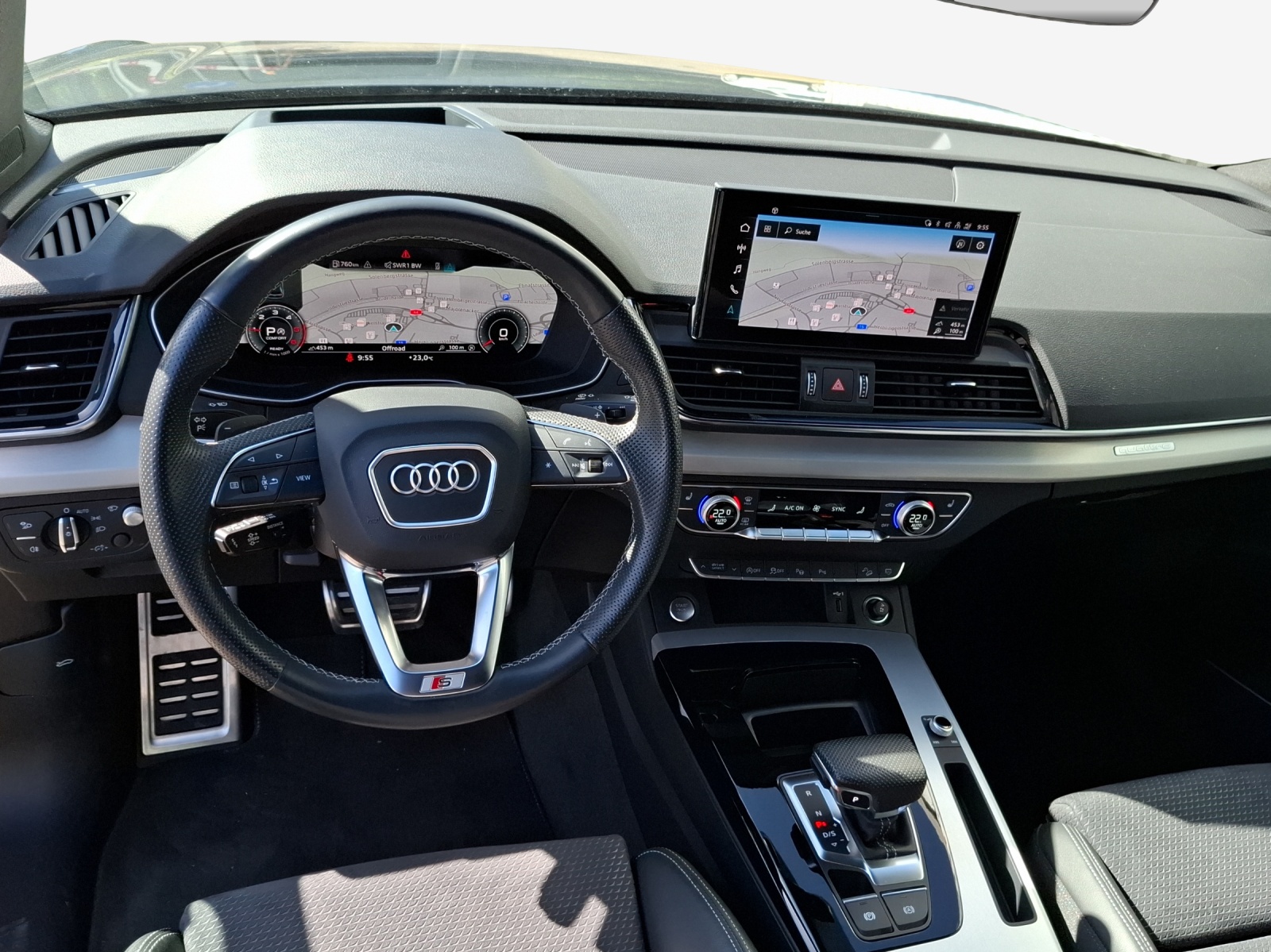 AUDI Q5 40 TDI Black Edition quattro S-tronic-image-8