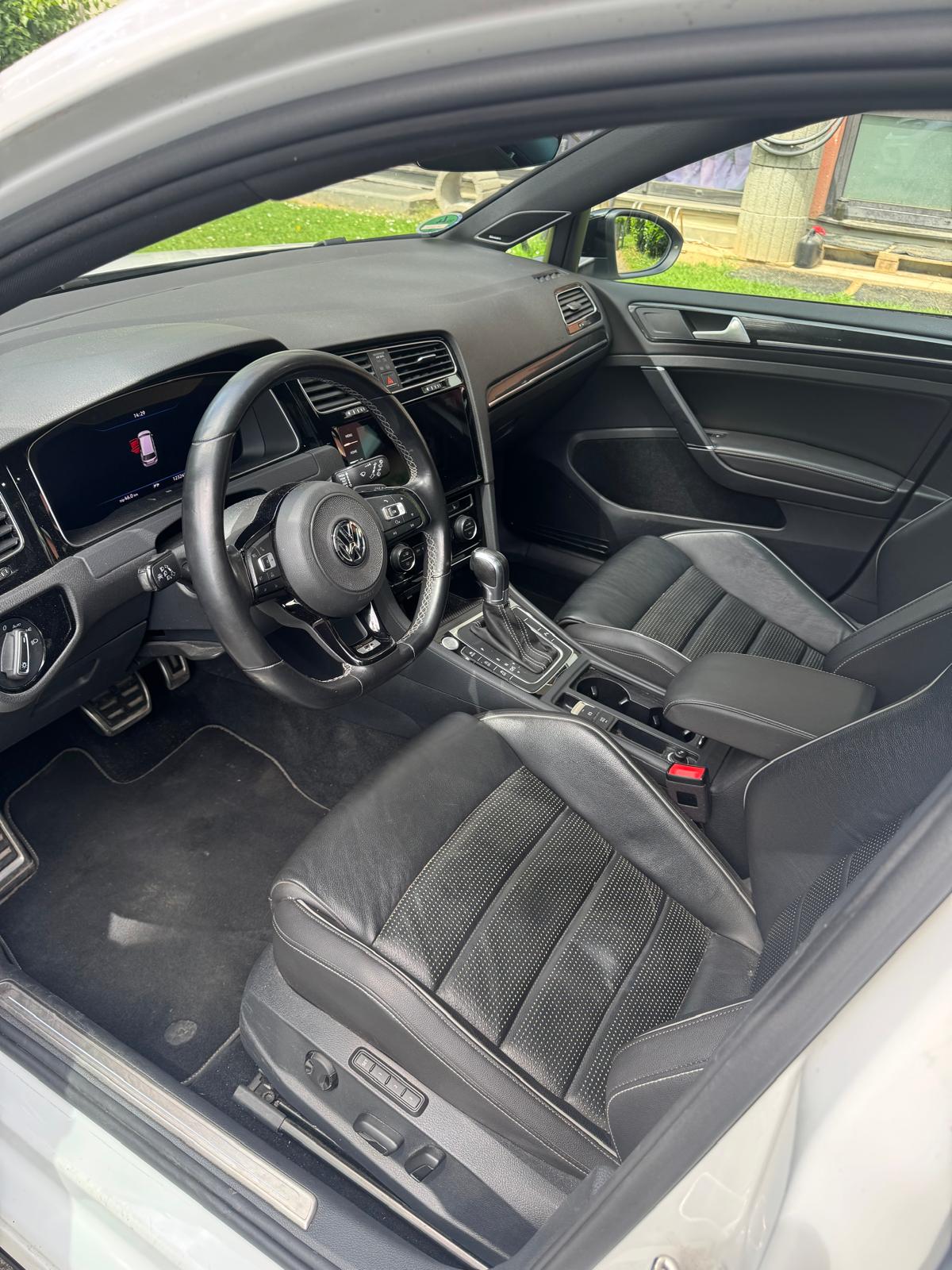 VW 2.0 TSI R 310 DSG 4motion-image-3