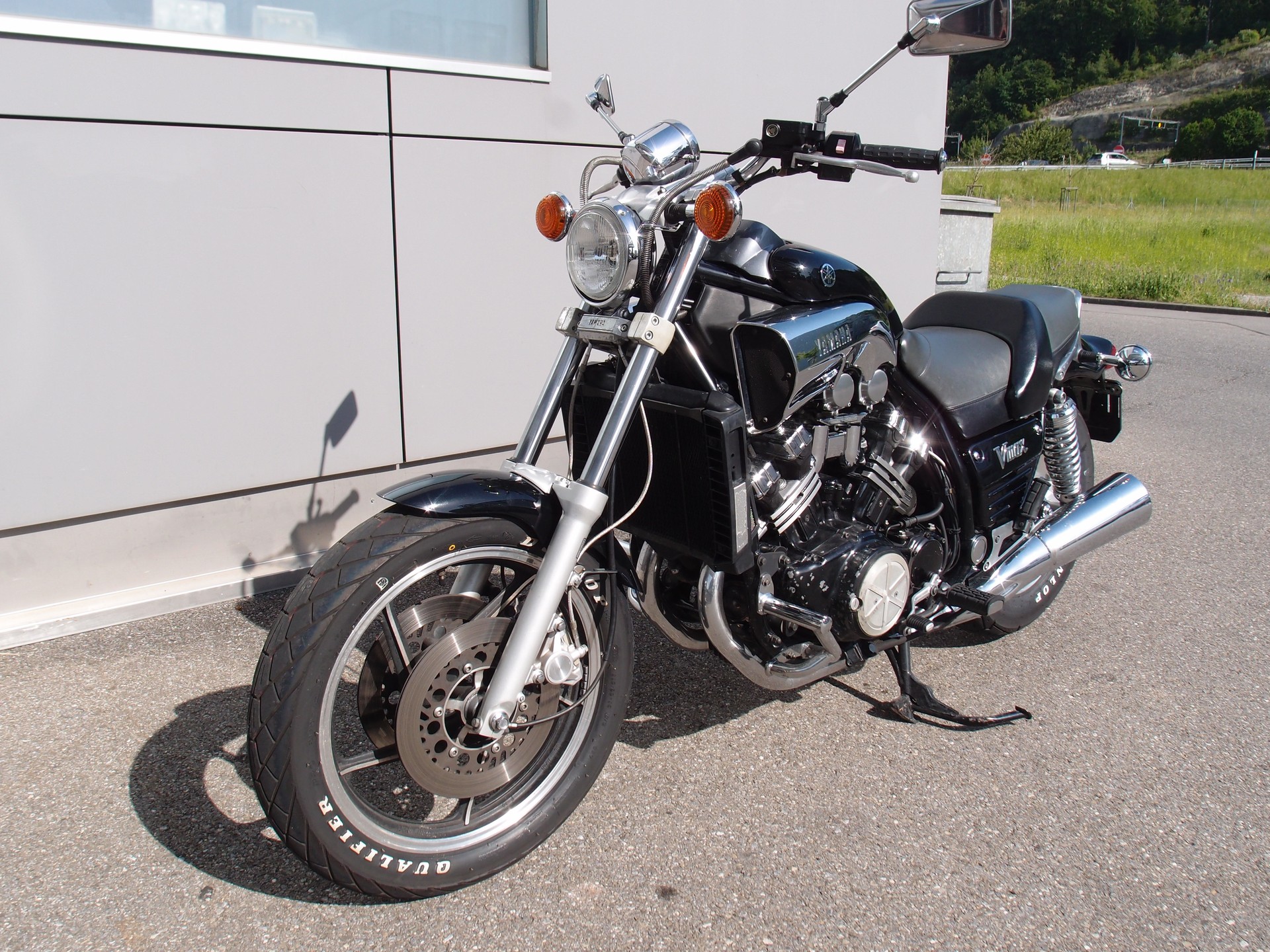 YAMAHA V-Max VMX 1200-image-2