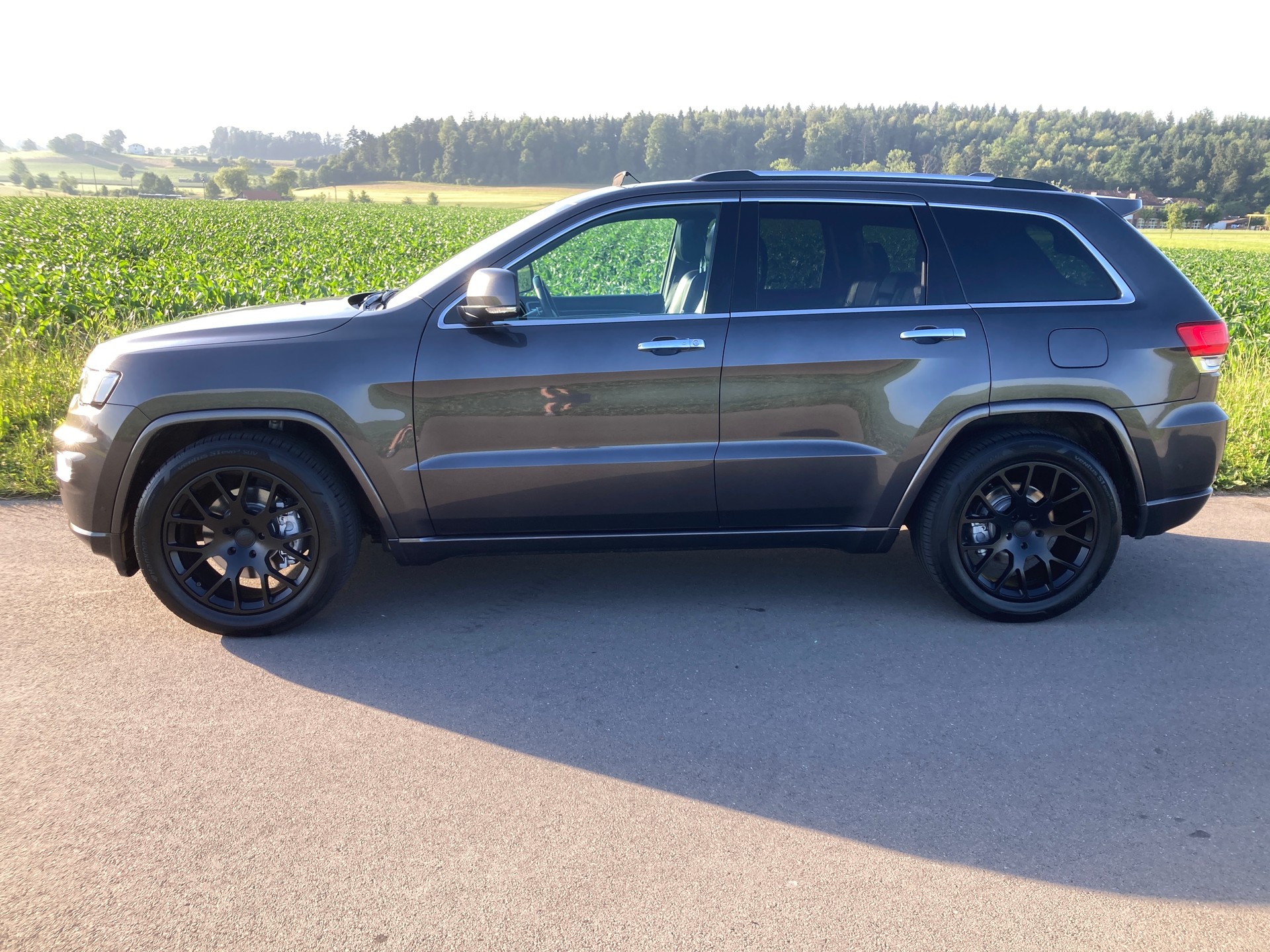 JEEP Grand Cherokee 3.0 CRD Overland Automatic mit 3.500 KG Anhängerkupplung-image-4