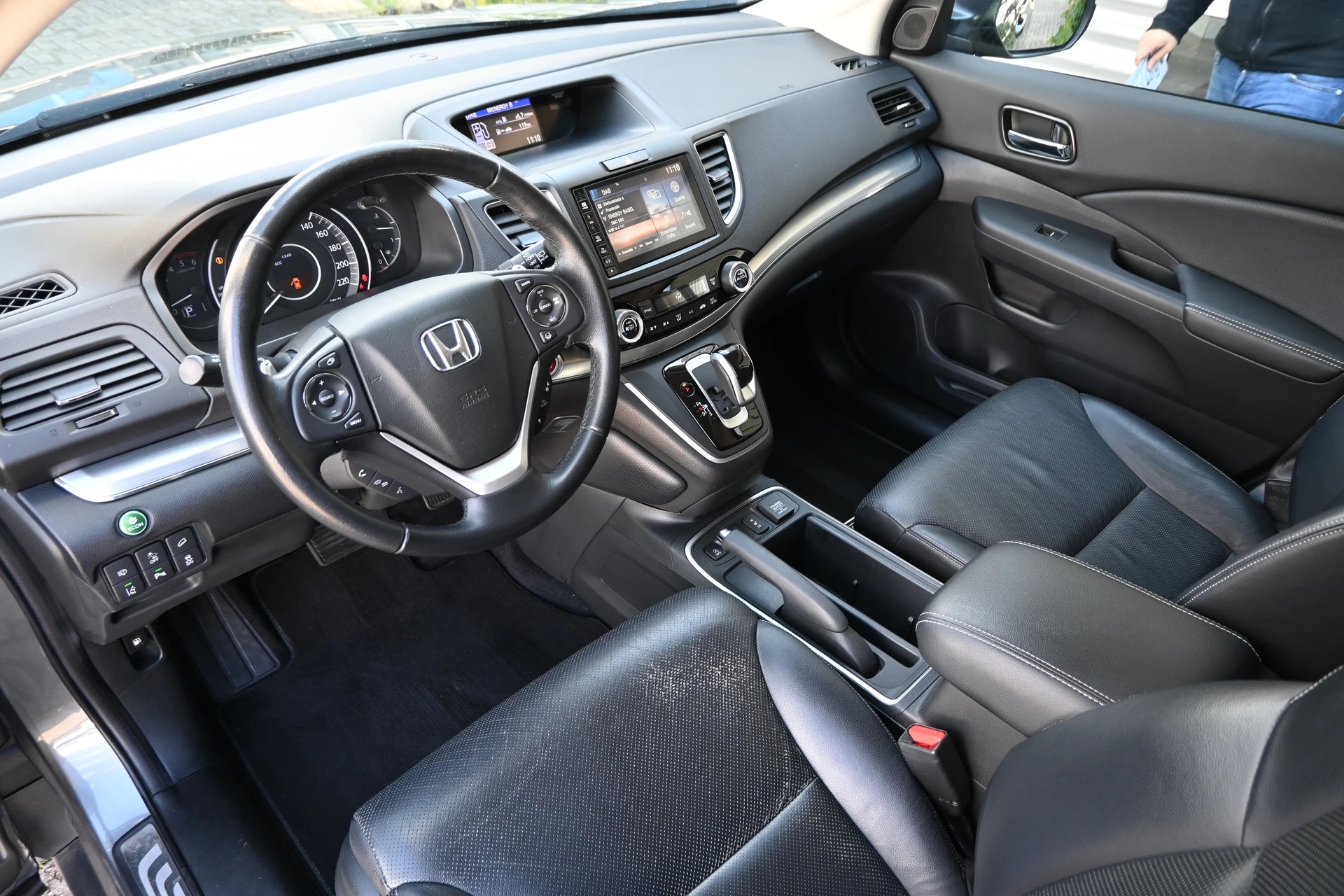 HONDA CR-V 1.6 i-DTEC Executive 4WD Automatic 4X4 + Frisch ab MFK-image-9