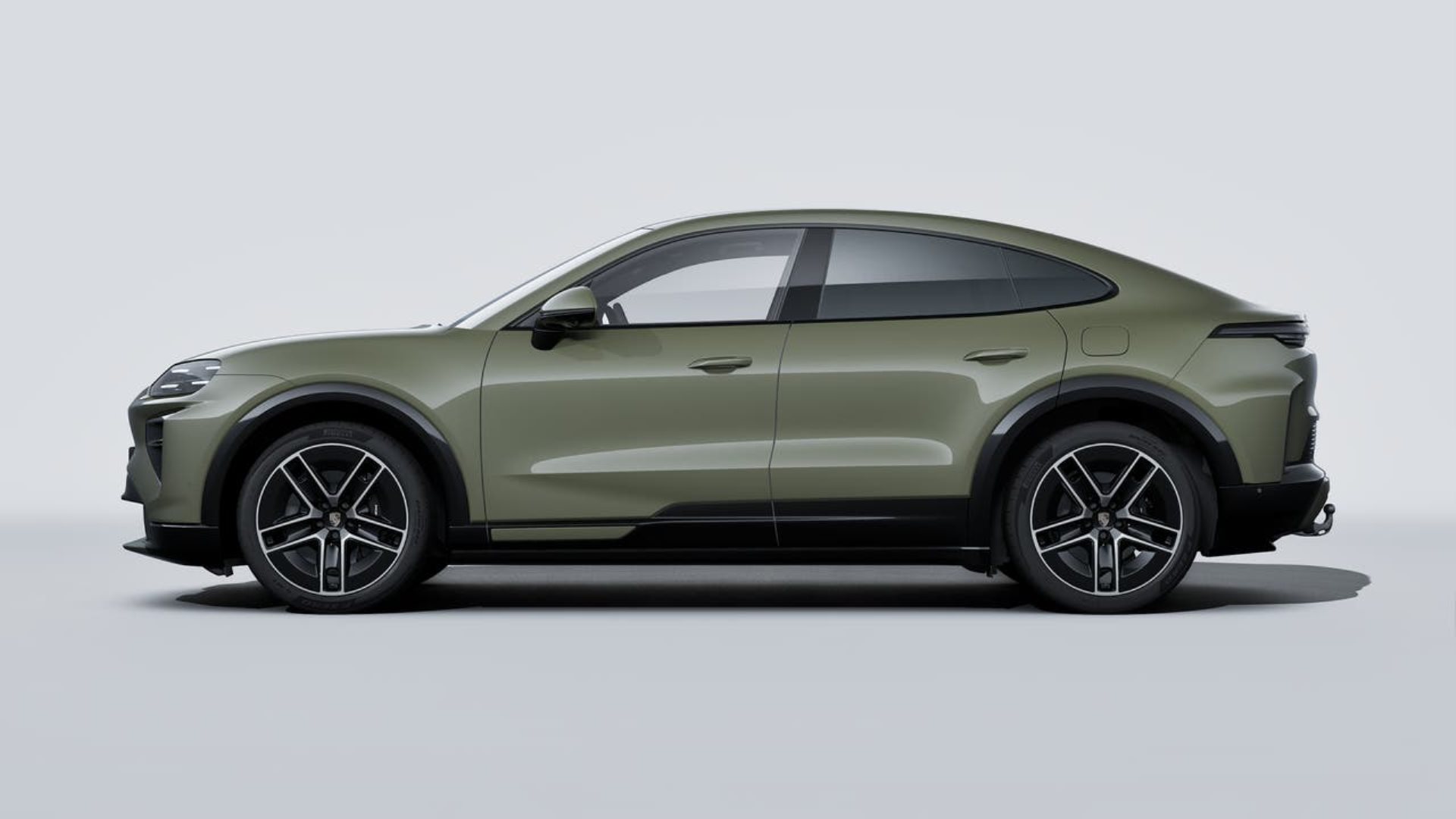 PORSCHE Cayenne Turbo Coupé Electric-image-1