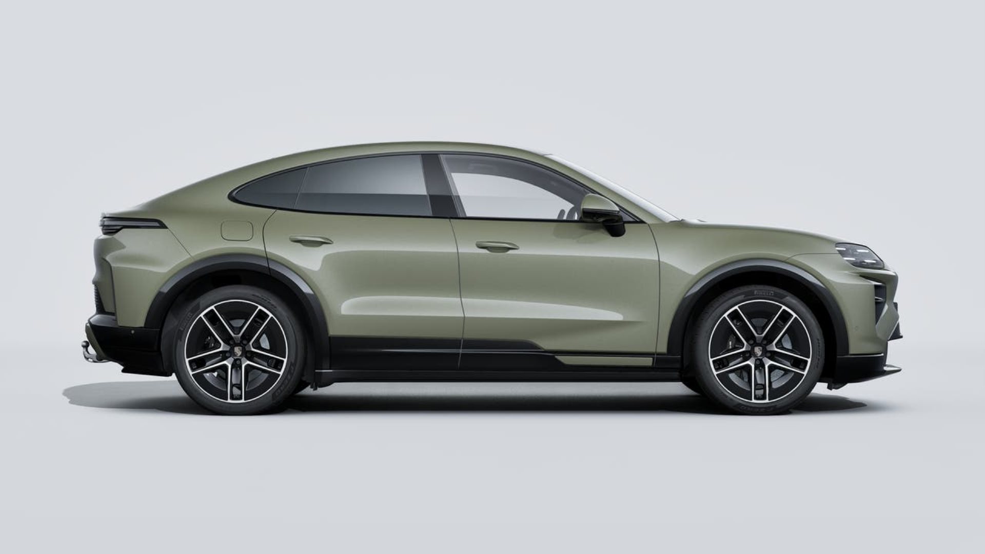 PORSCHE Cayenne Turbo Coupé Electric-image-5