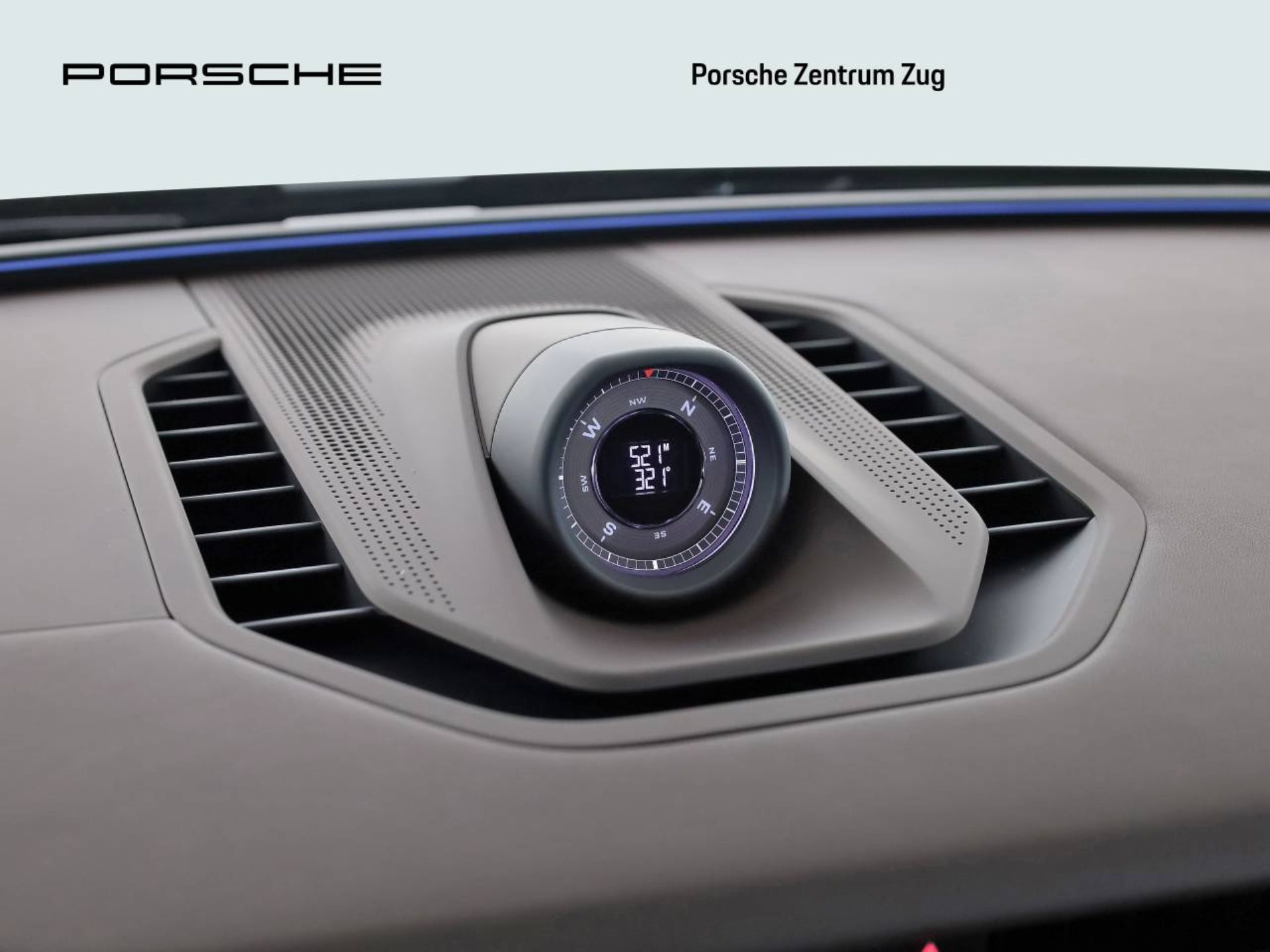 PORSCHE Cayenne Turbo Coupé Electric-image-16