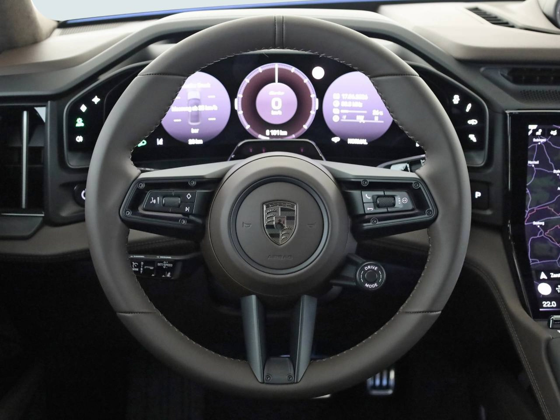 PORSCHE Cayenne Turbo Coupé Electric-image-14