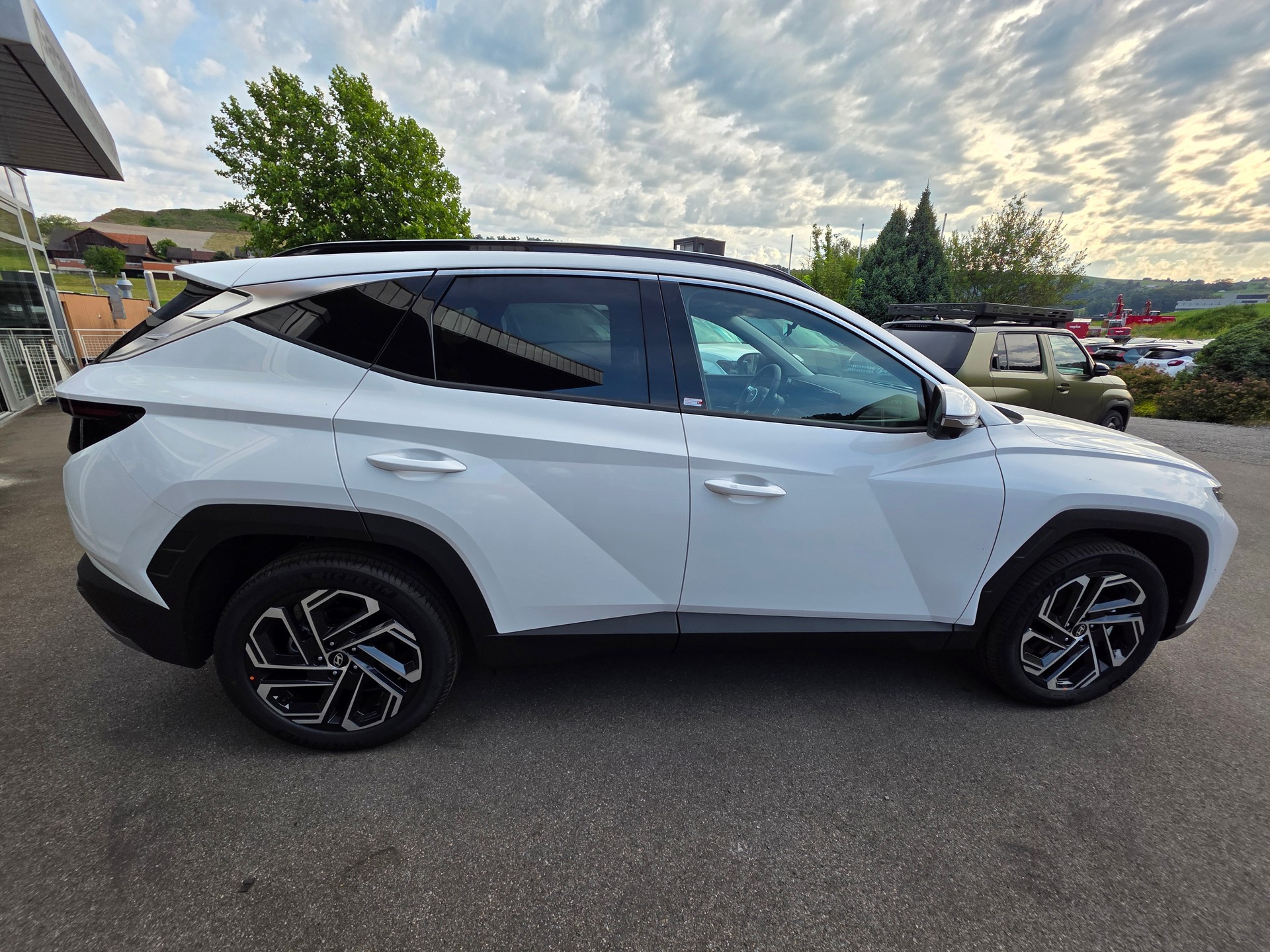 HYUNDAI Tucson 1.6 TGDI HEV Vertex Swiss Edition 4WD-image-8