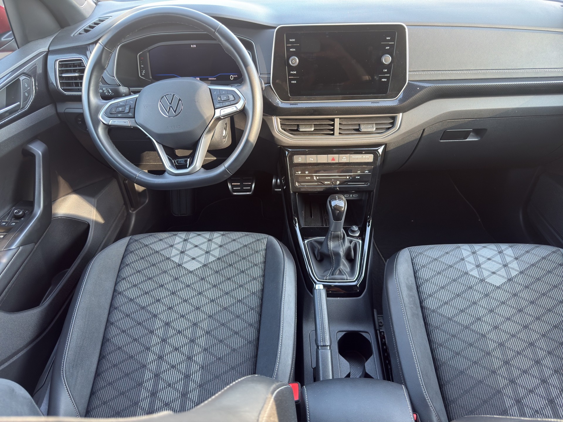 VW T-Cross 1.0 TSI 115 R-Line DSG-image-10