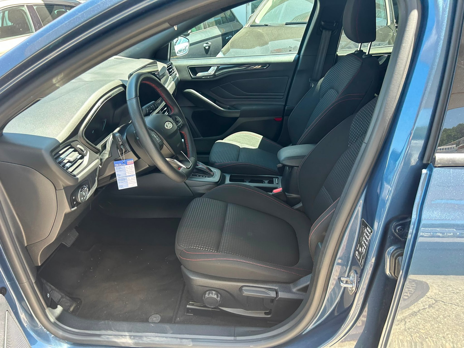 FORD Focus 1.0 MHEV ST-Line Vignale Automat-image-7