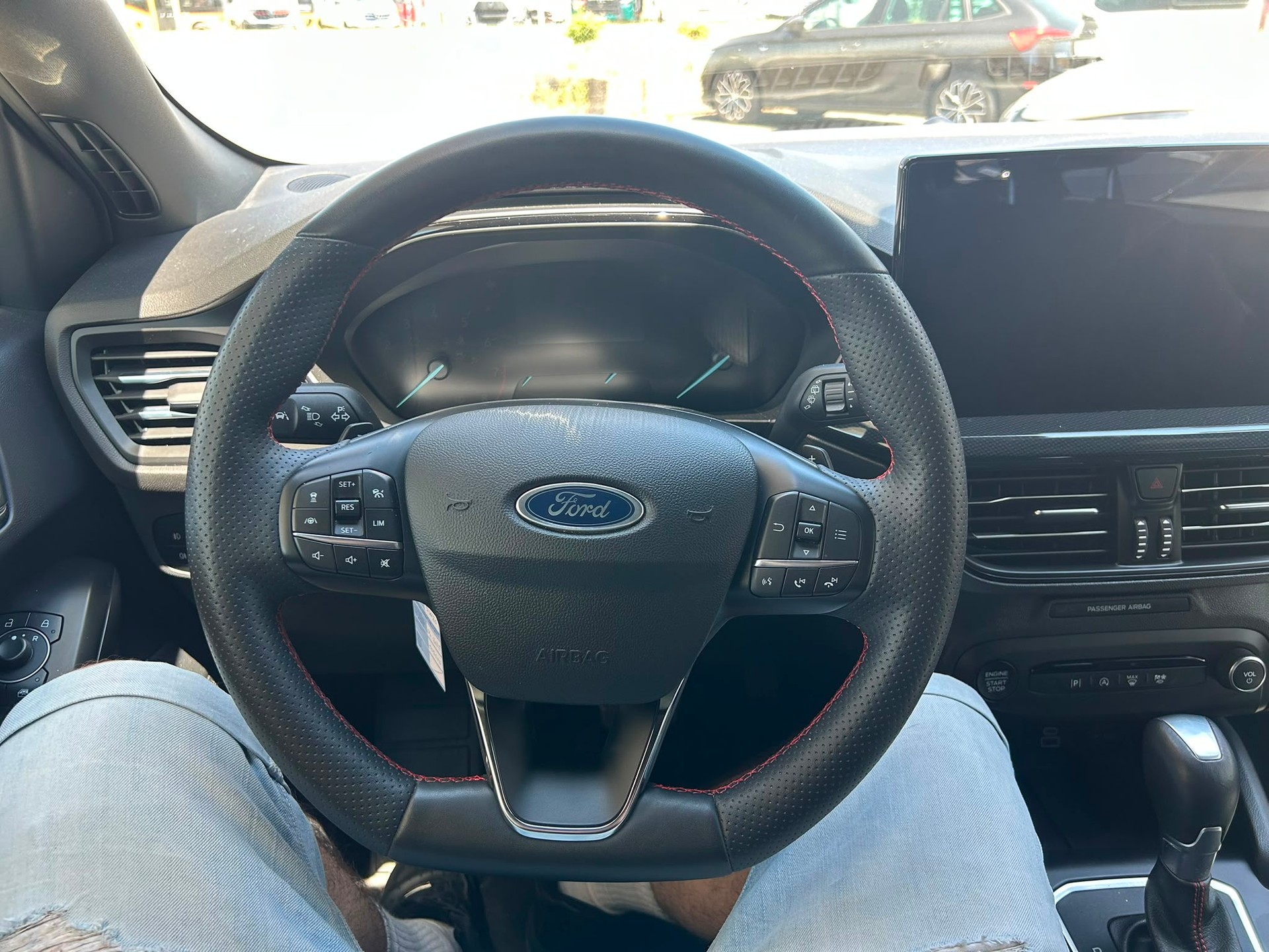 FORD Focus 1.0 MHEV ST-Line Vignale Automat-image-8