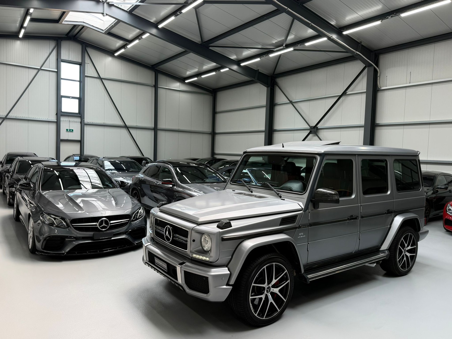 MERCEDES-BENZ G 63 AMG Automatic-image-2