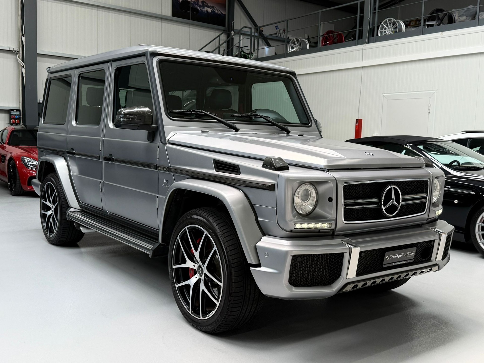 MERCEDES-BENZ G 63 AMG Automatic-image-11