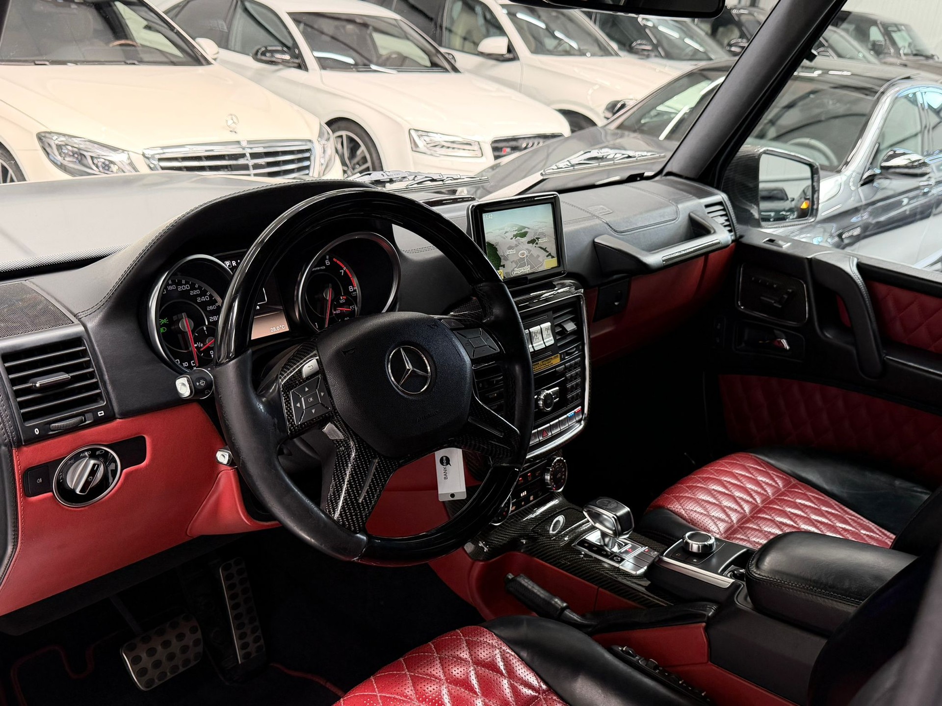 MERCEDES-BENZ G 63 AMG Automatic-image-19